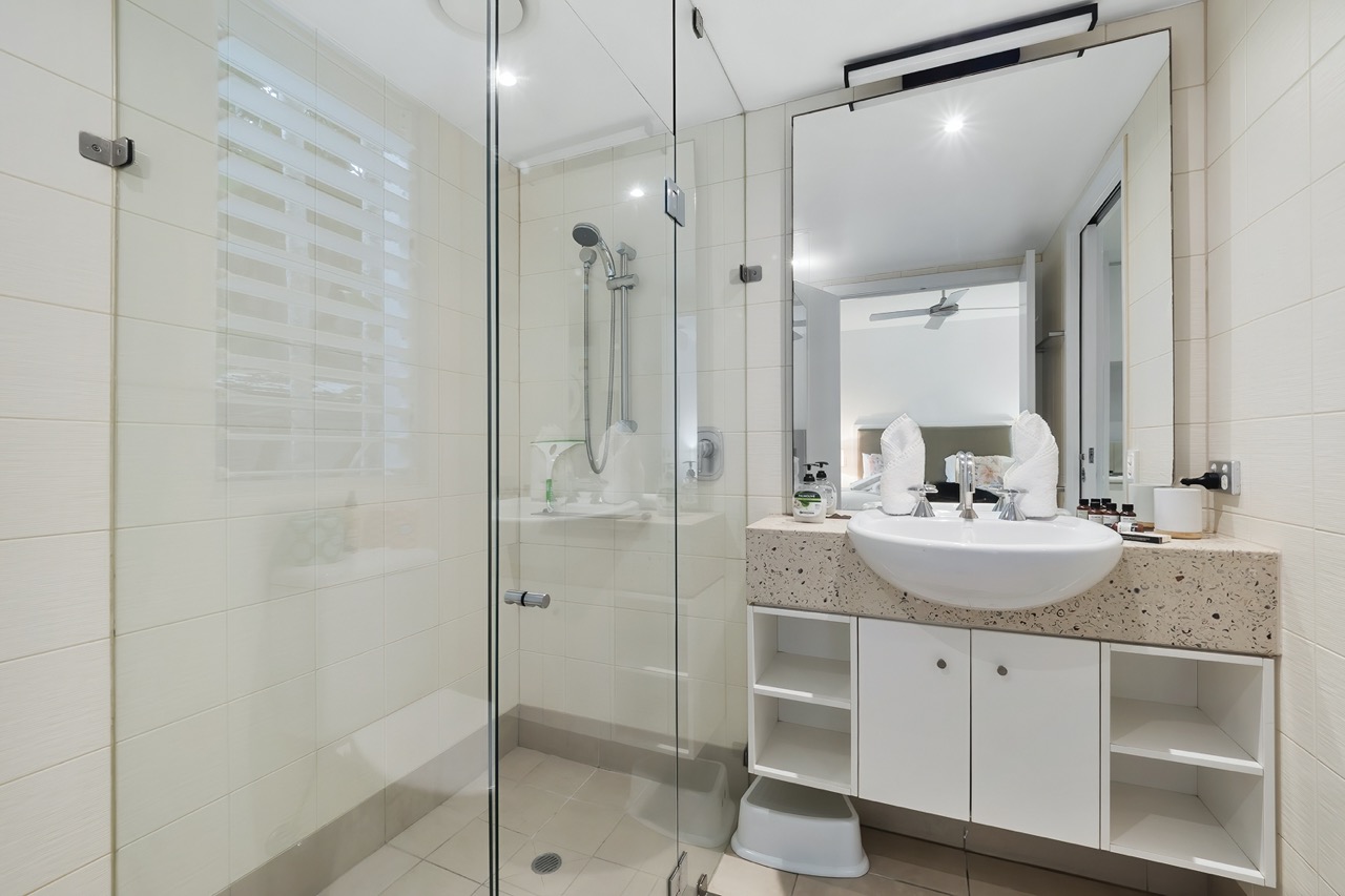 Beach Club Direct Pool Access 1 Bedroom 5114
