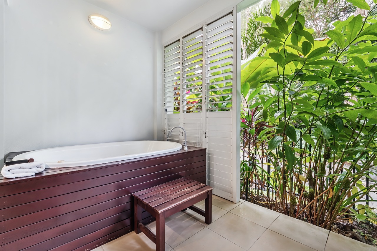 Premium Self Contained Studio Beach Club 3416 
