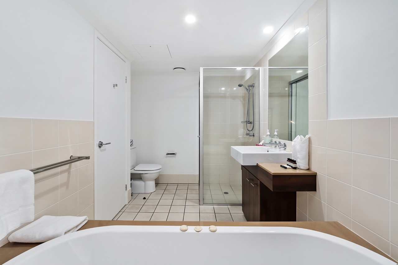Amphora 2 Bedroom Ocean View Top Floor 631A