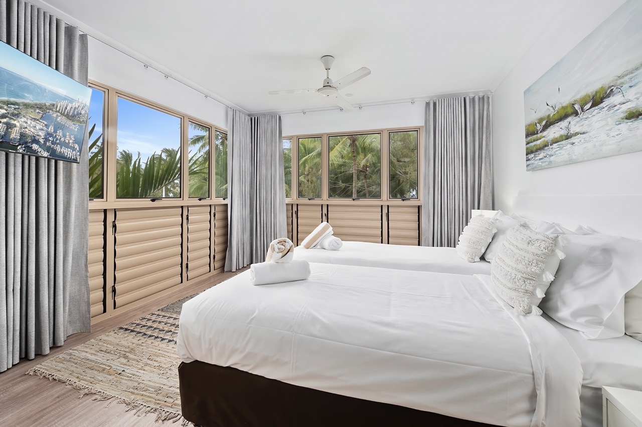 Amphora 3 Bedroom Ocean View Top Floor 631