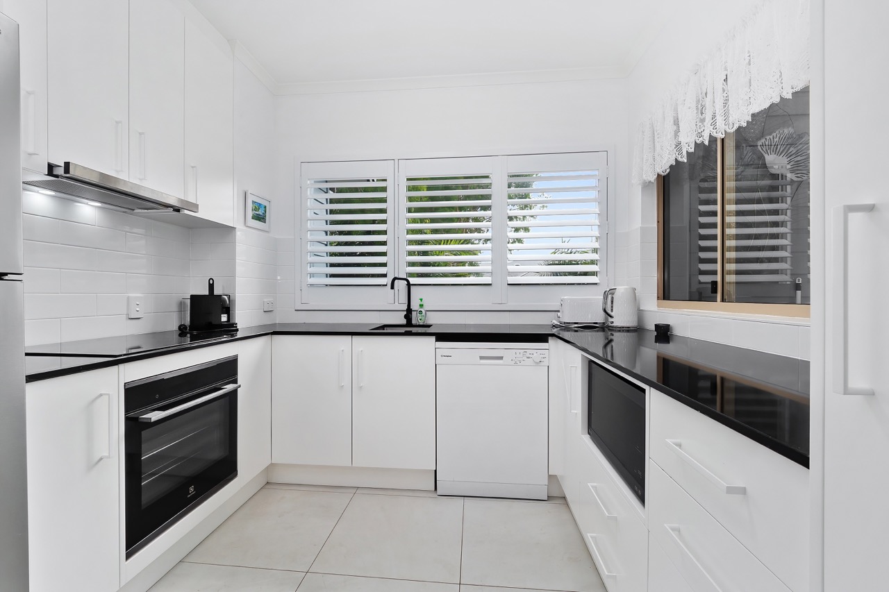 Amphora 3 Bedroom Ocean View Top Floor 631