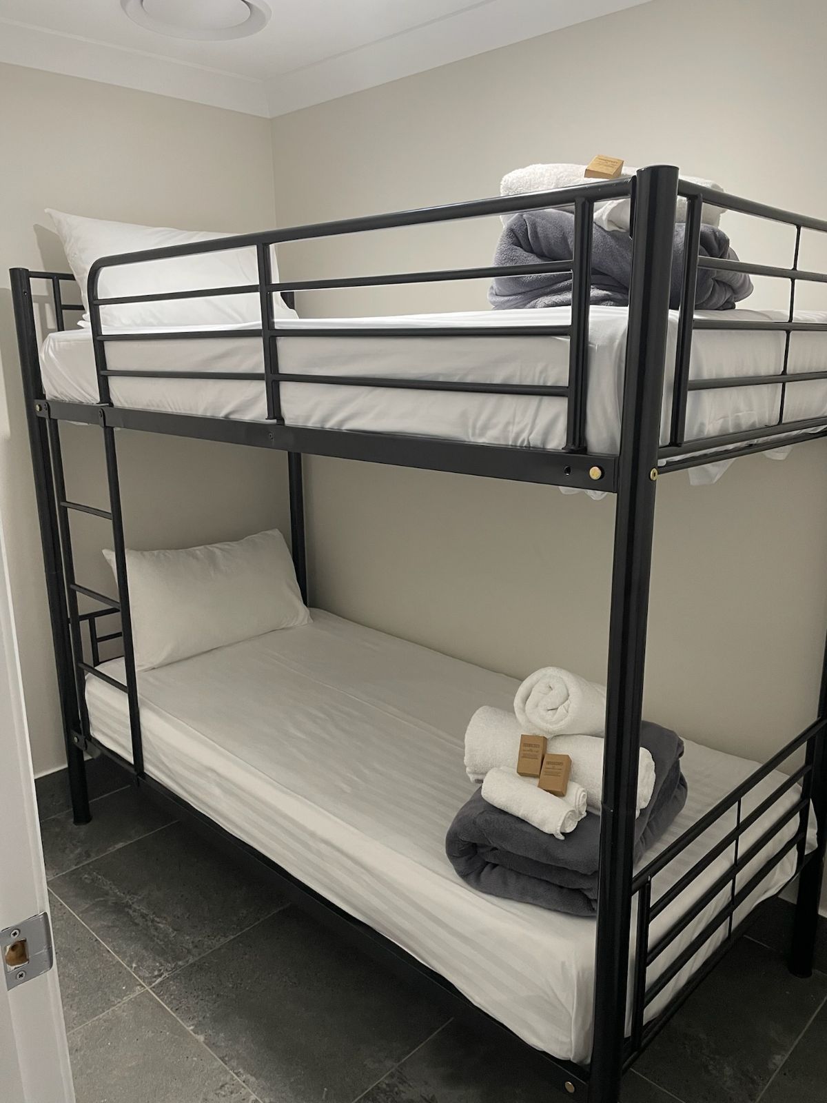 3 Bedroom Apartment. 1 King, 1 Queen, 2 Single (bunks)+ 1 king single