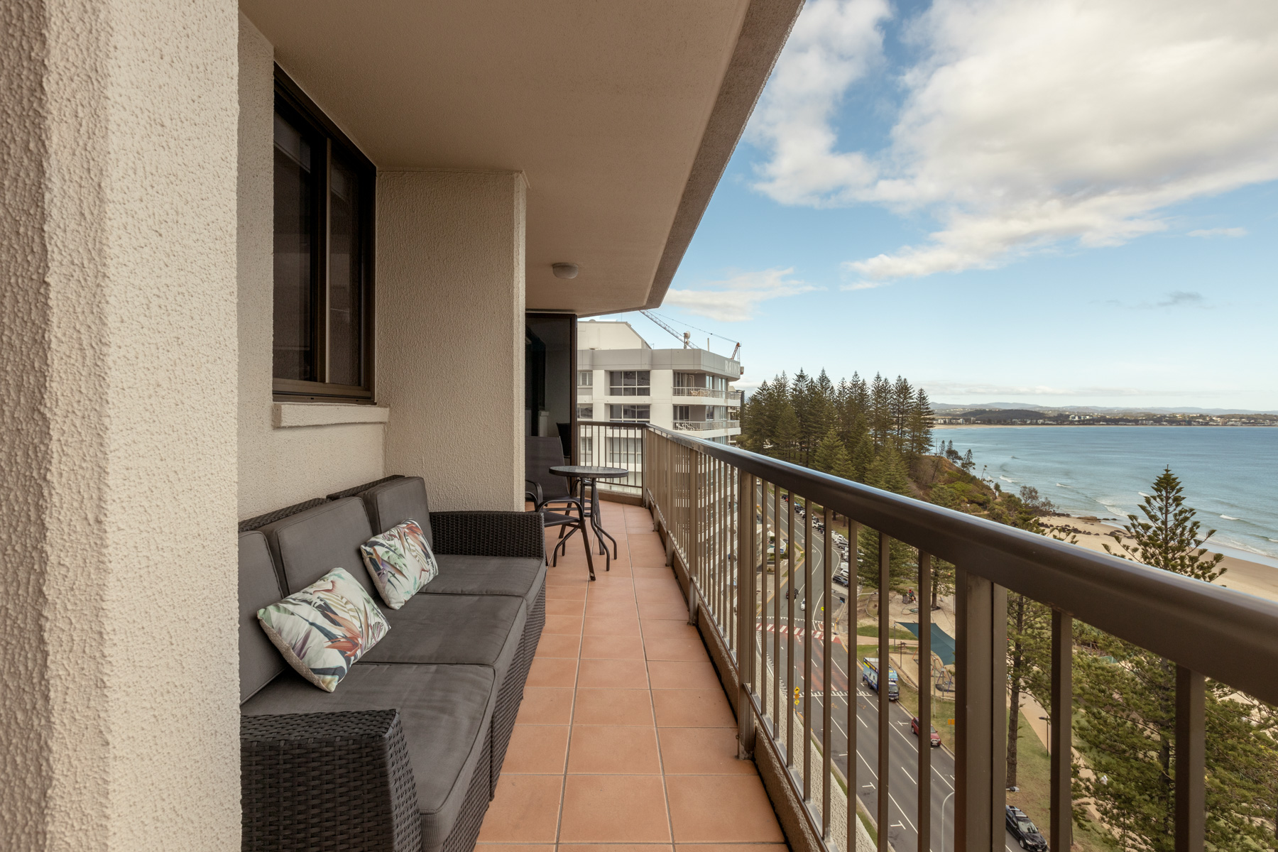  Apartment 43 Level 14 - 2 Bedroom Superior Apartment, Centre Unit
