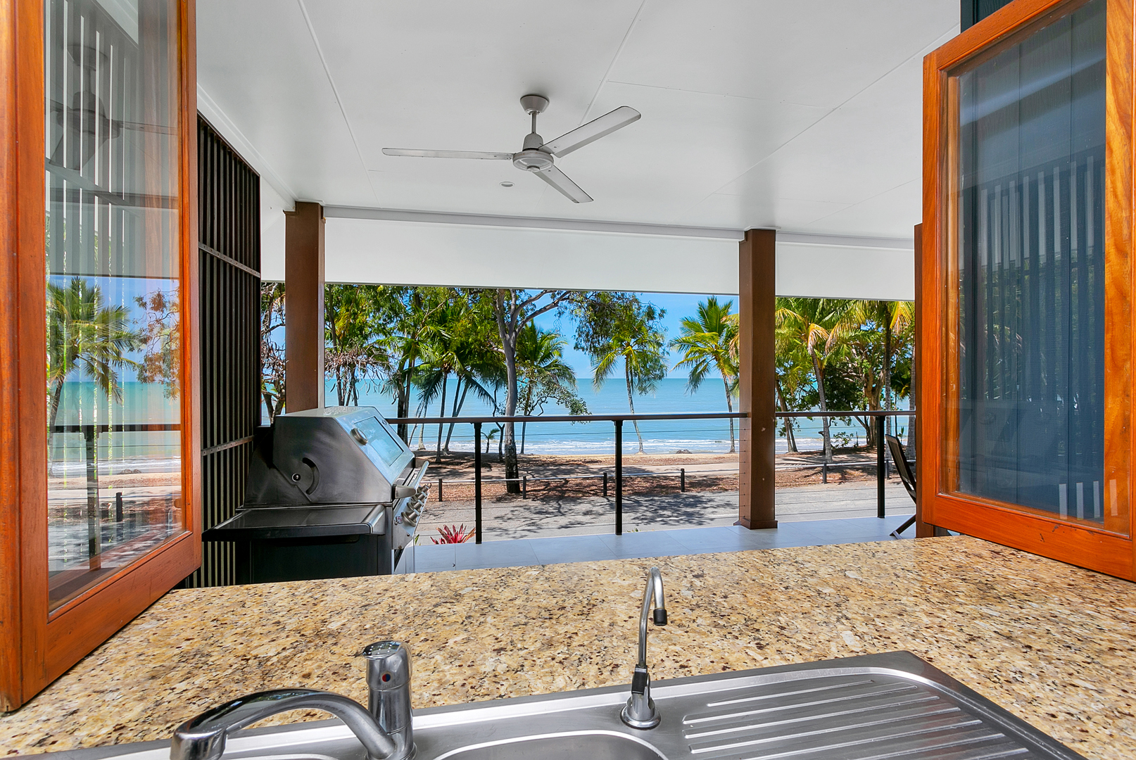 Reeflections Beachfront House