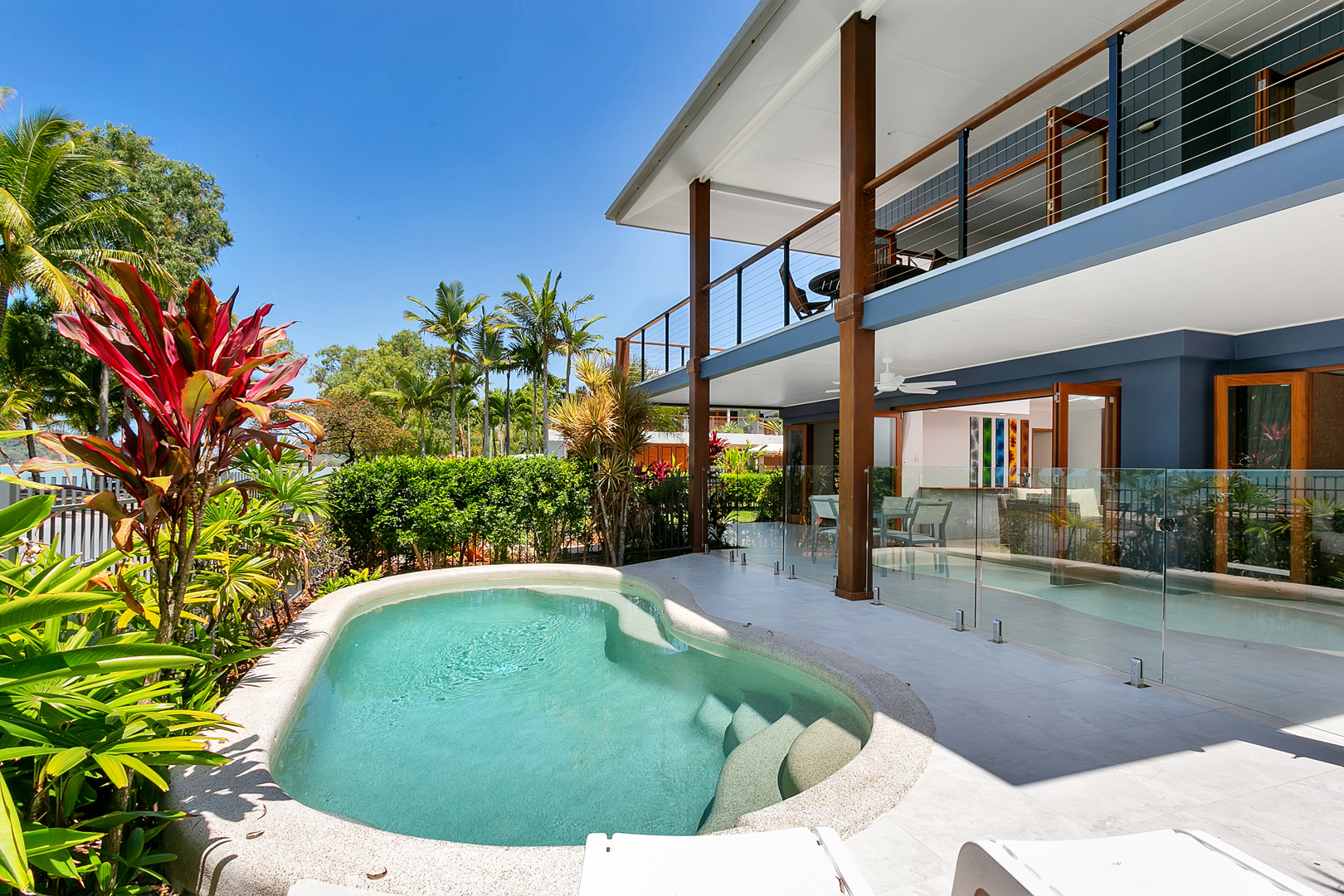 Reeflections Beachfront House