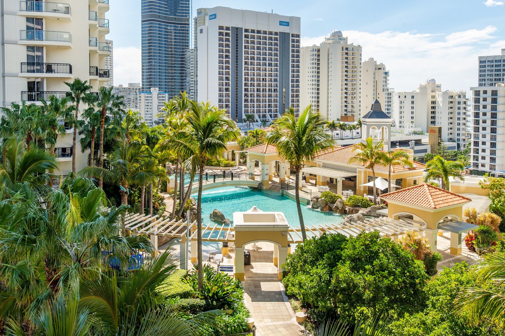Chevron Tower 2BR 2B 1C Resort Style