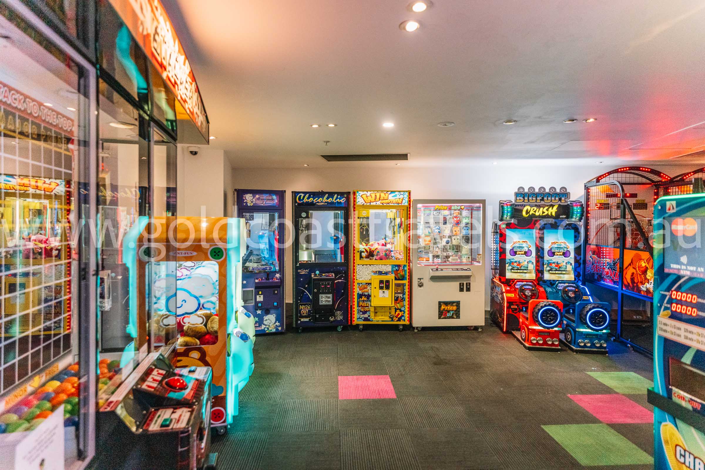 Chevron Tower 2BR 2B 1C Resort Style
