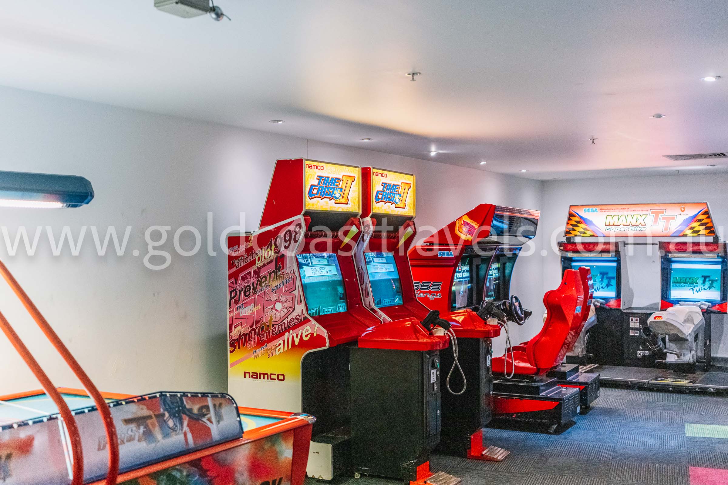 Chevron Tower 2BR 2B 1C Resort Style
