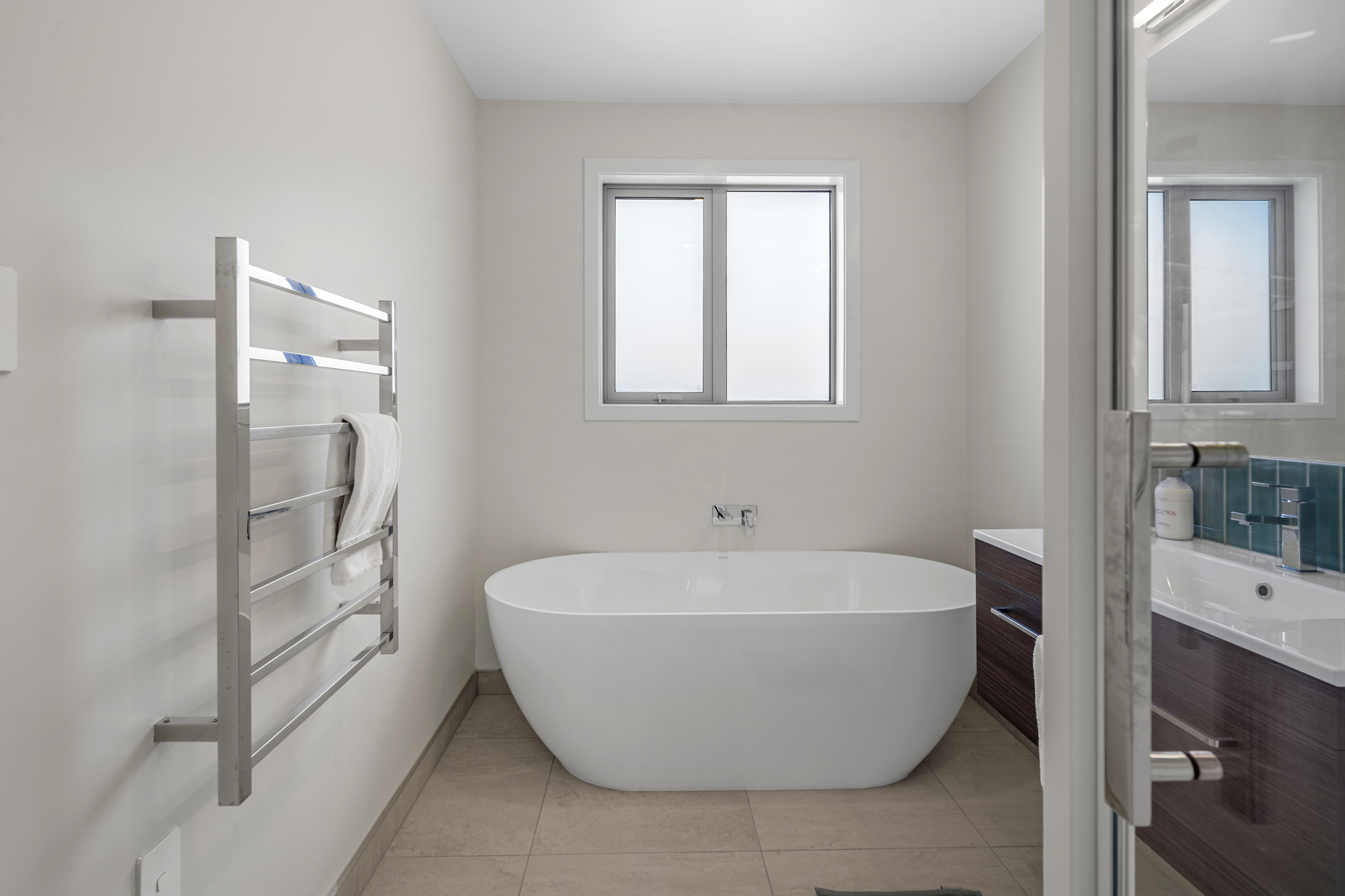 Relax at William Jones Place 