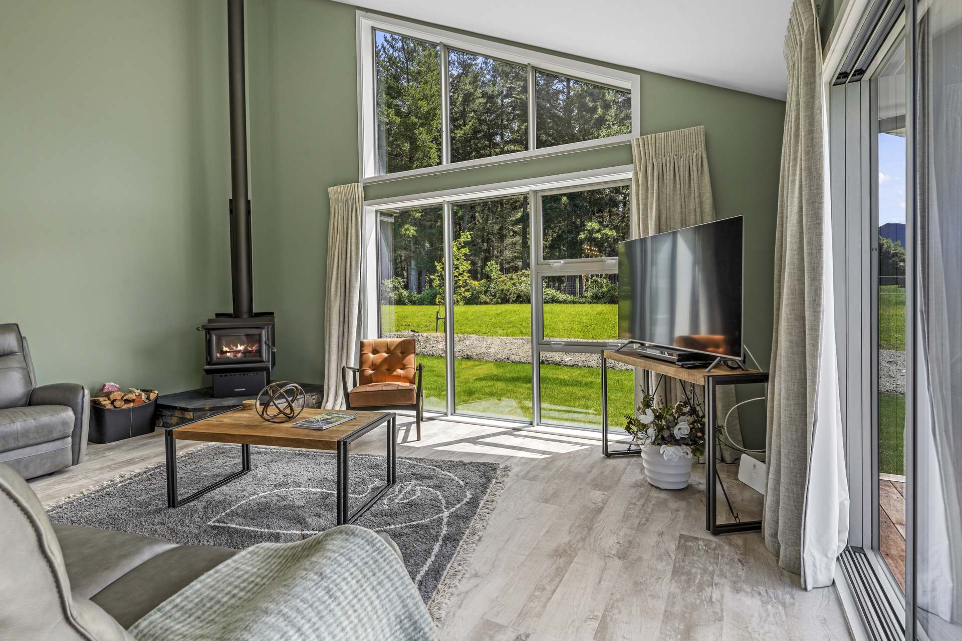 Relax at William Jones Place 