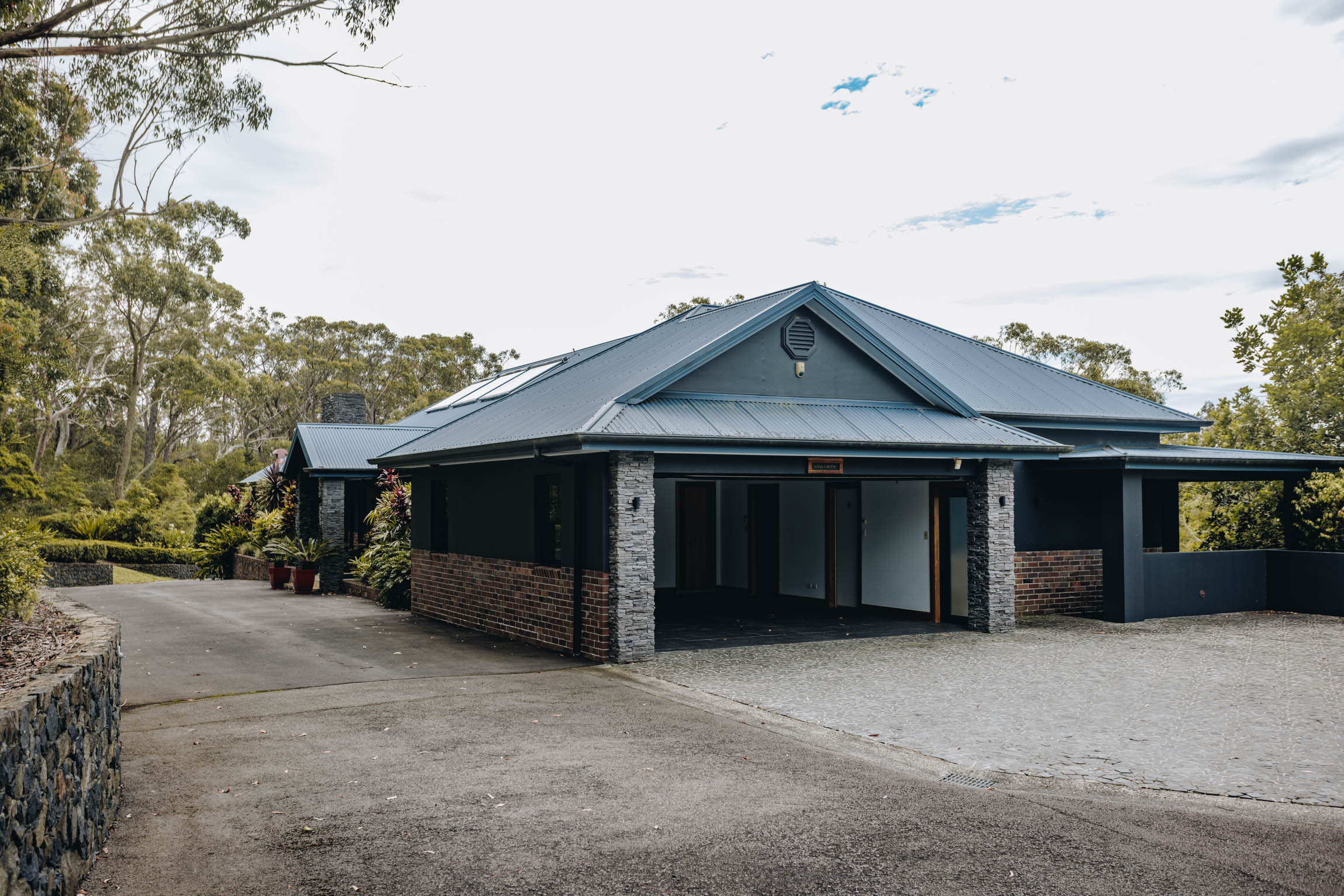 Gymea House 6 Bedrooms