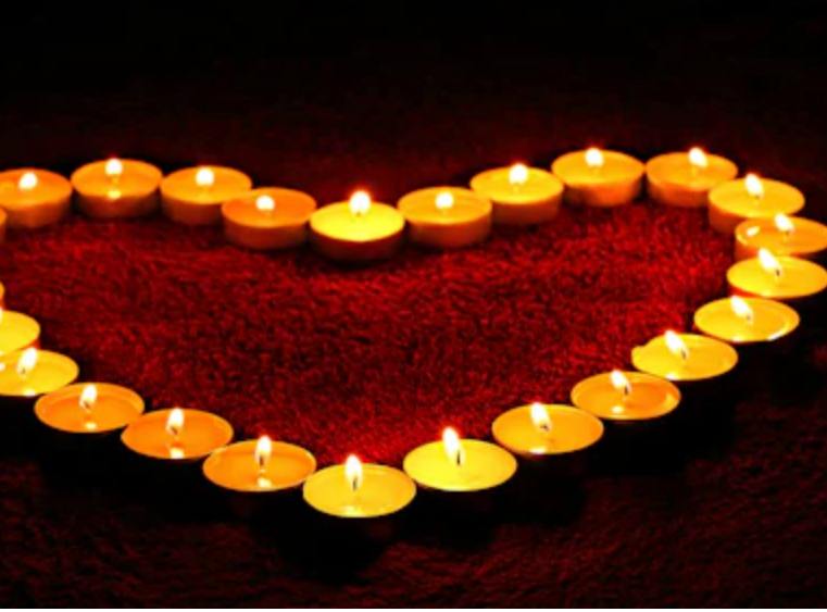 Enhance Your Stay: Roses & Romance Package 