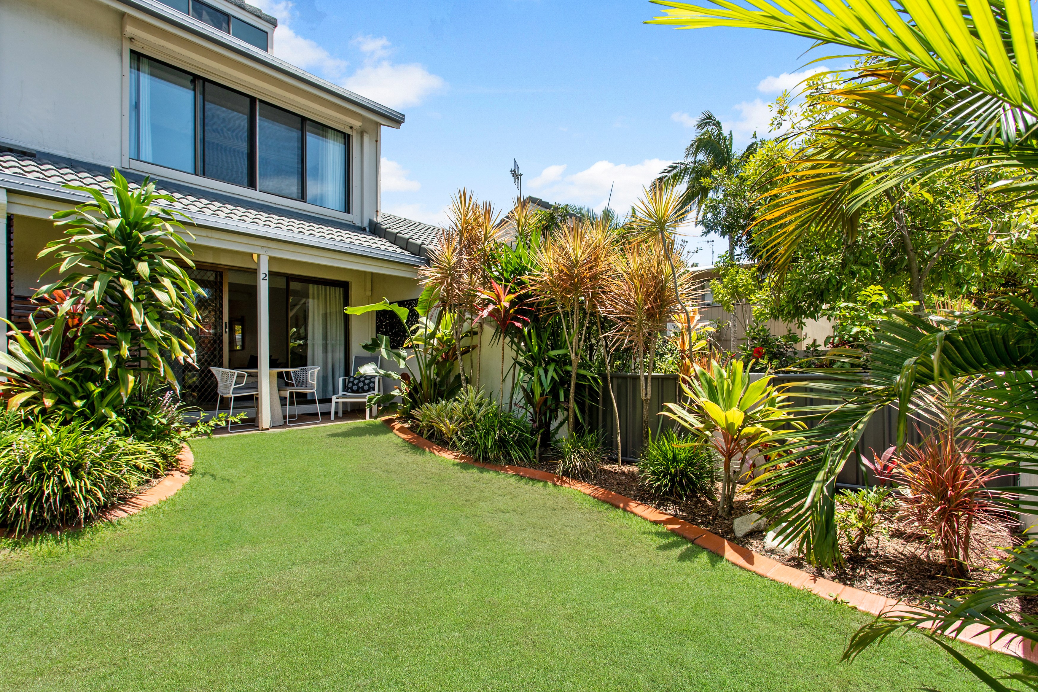 Unit 2  Central Noosa River Hideaway