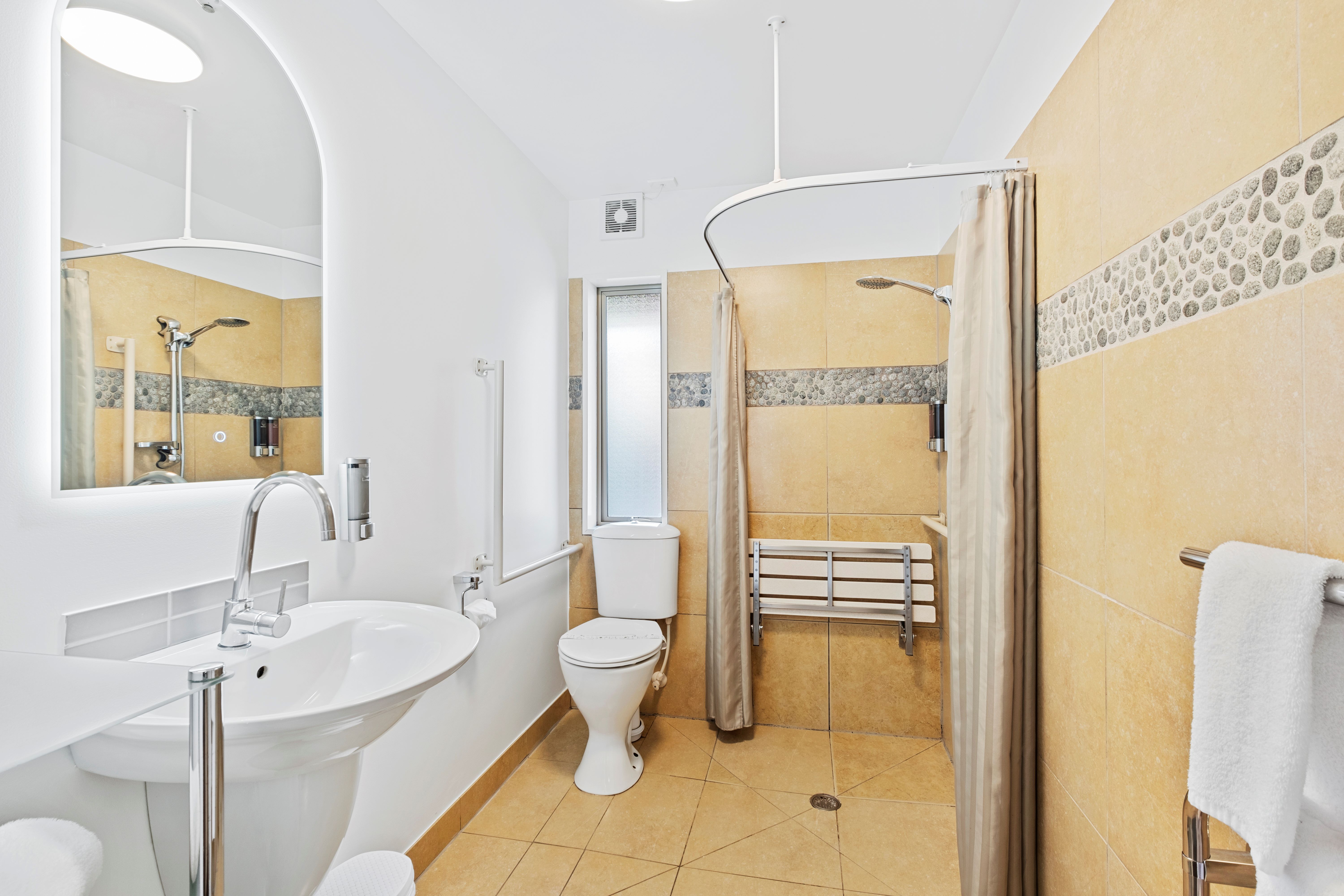 Twin Shower Studio