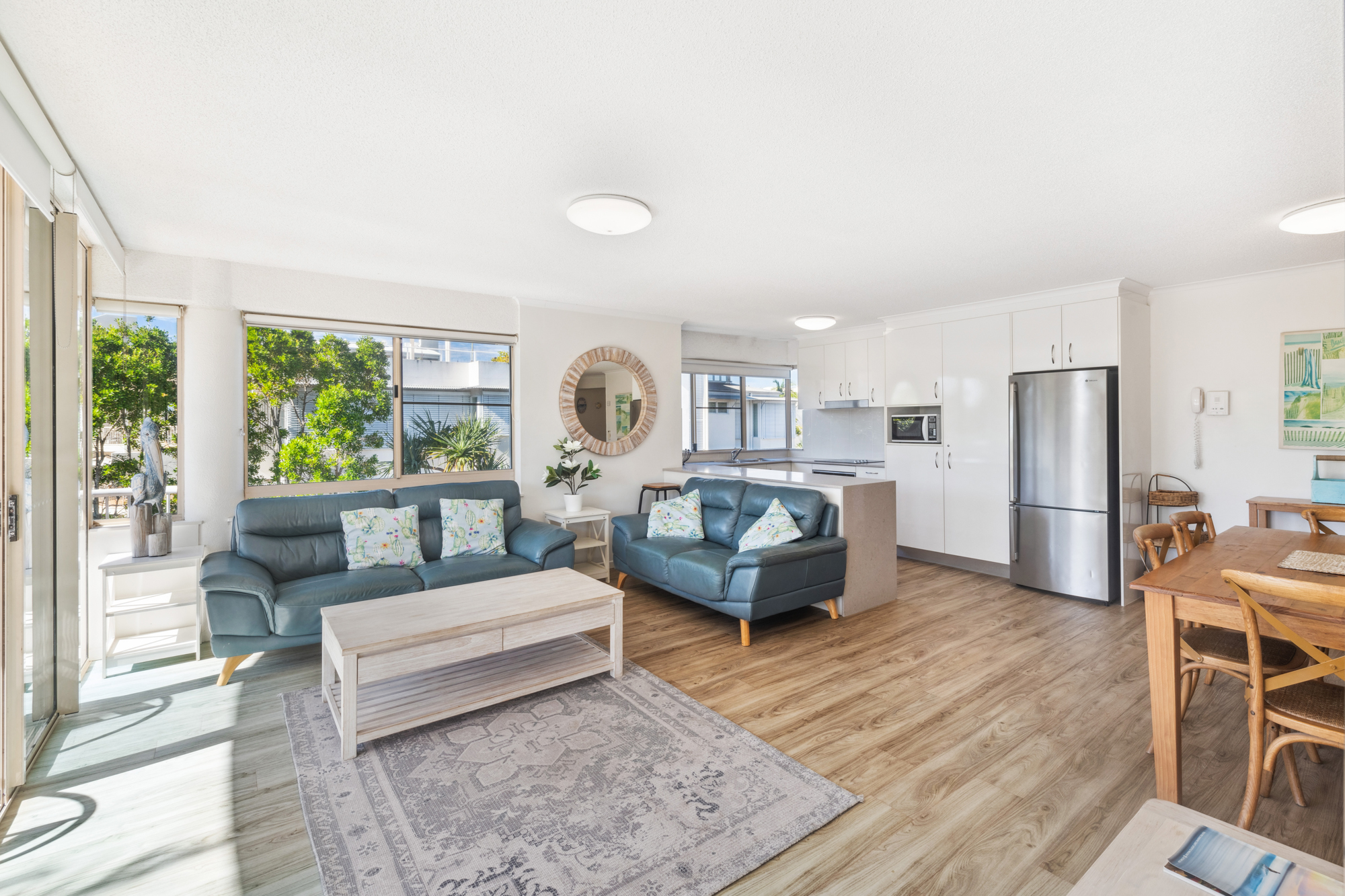 3 Bedroom Mid Floor