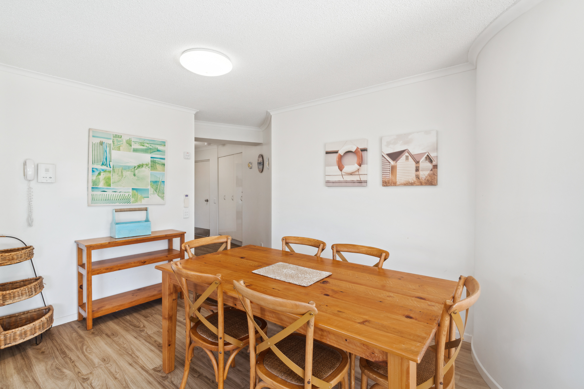3 Bedroom Mid Floor