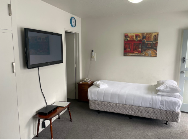 One Bedroom Apartment