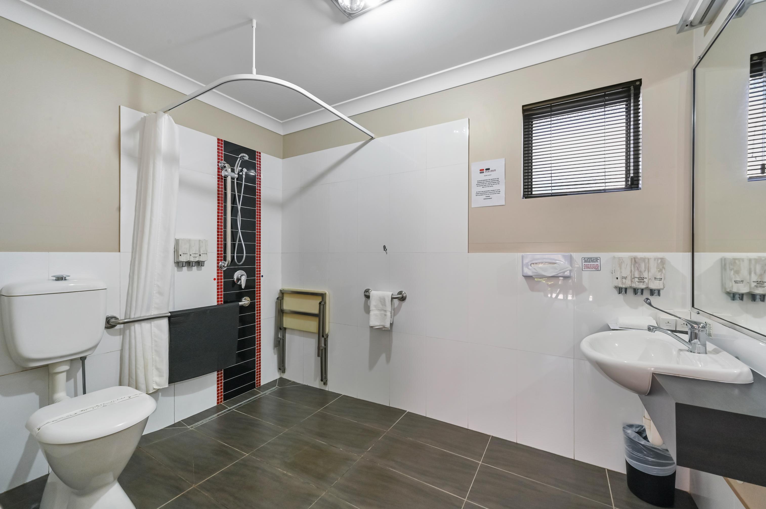 Superior Queen Room - Accessible