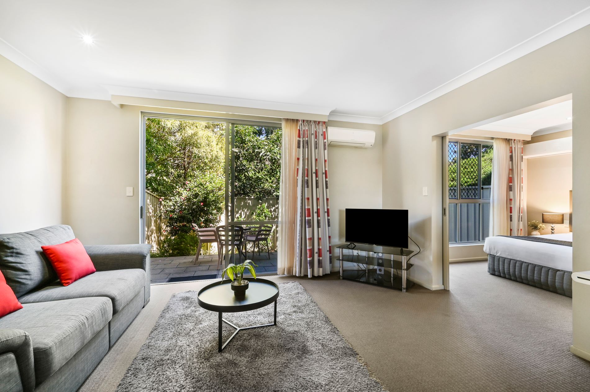 Deluxe 1 Bedroom Spa Apartment