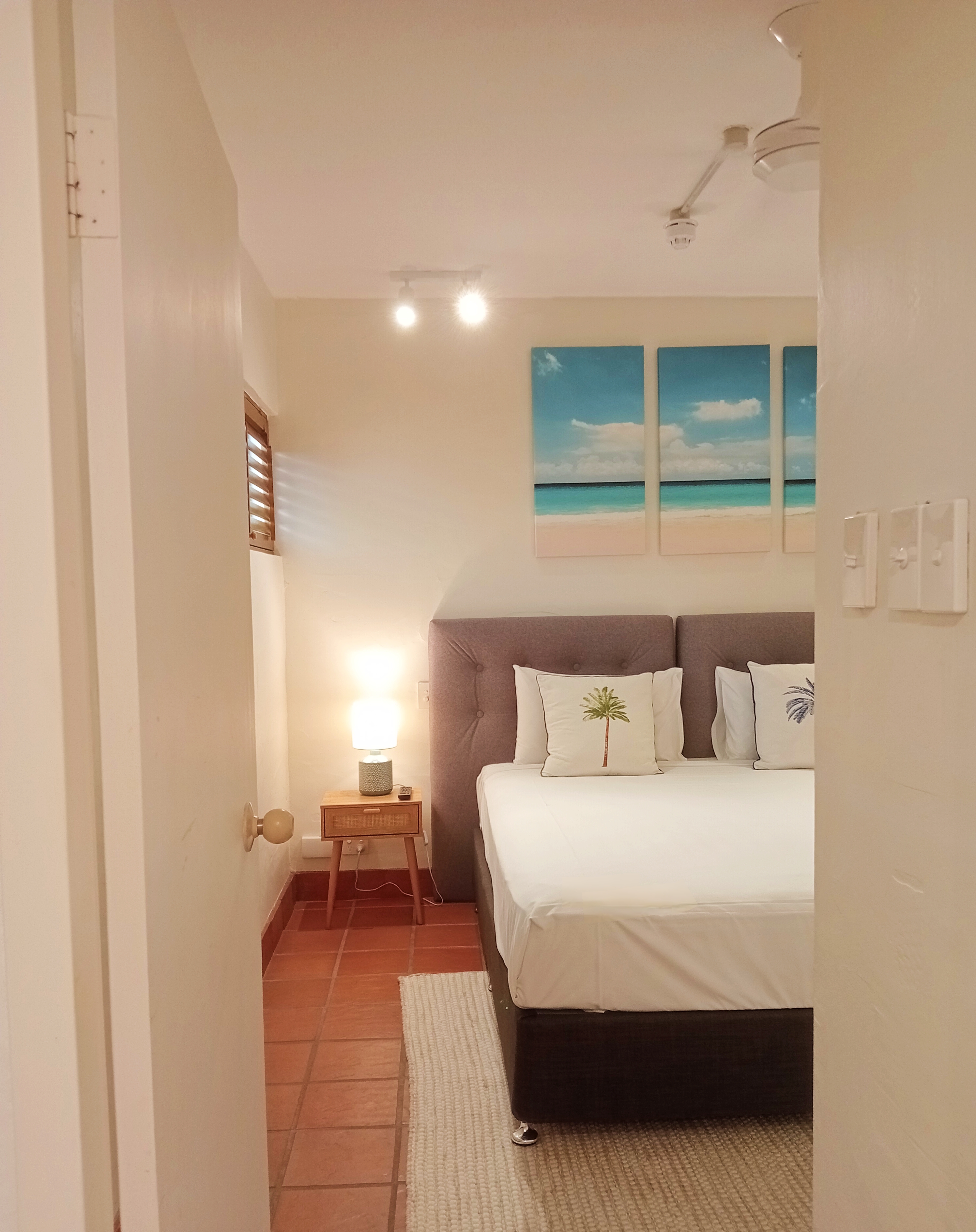 Tropical 1 Bedroom Apartment