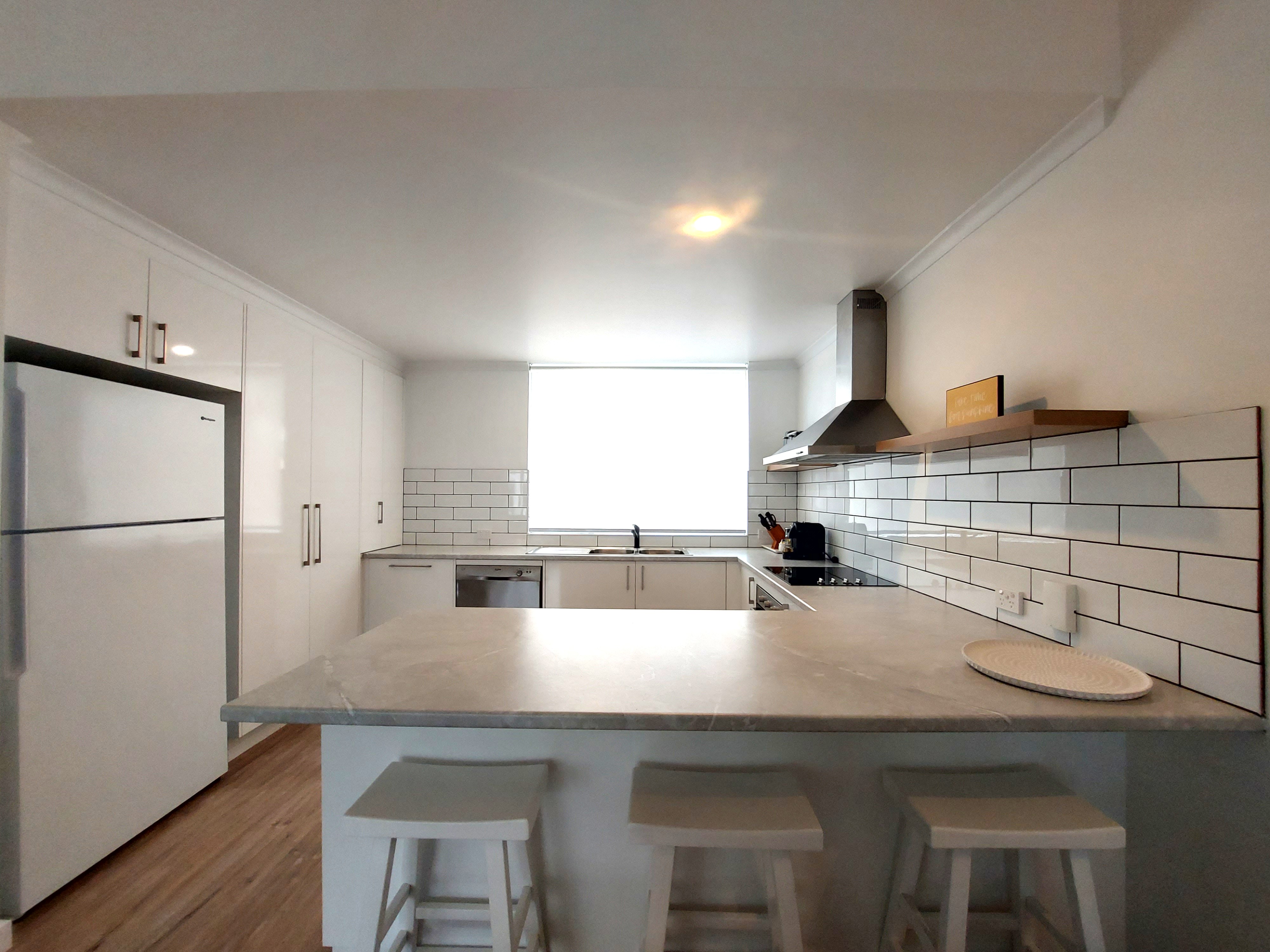 2 Bedroom LUXE Pool View Apartment