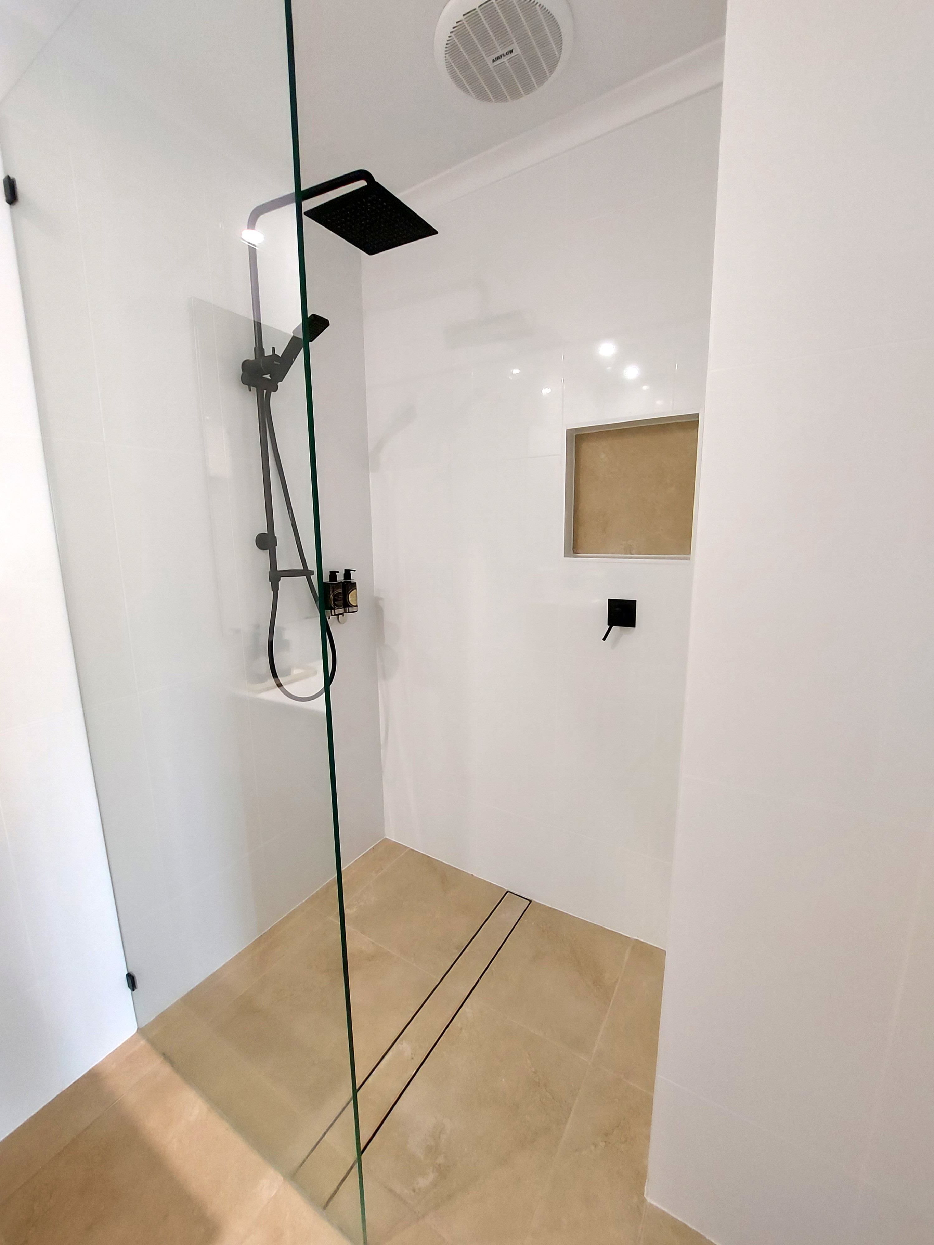 2 Bedroom LUXE Pool View Apartment
