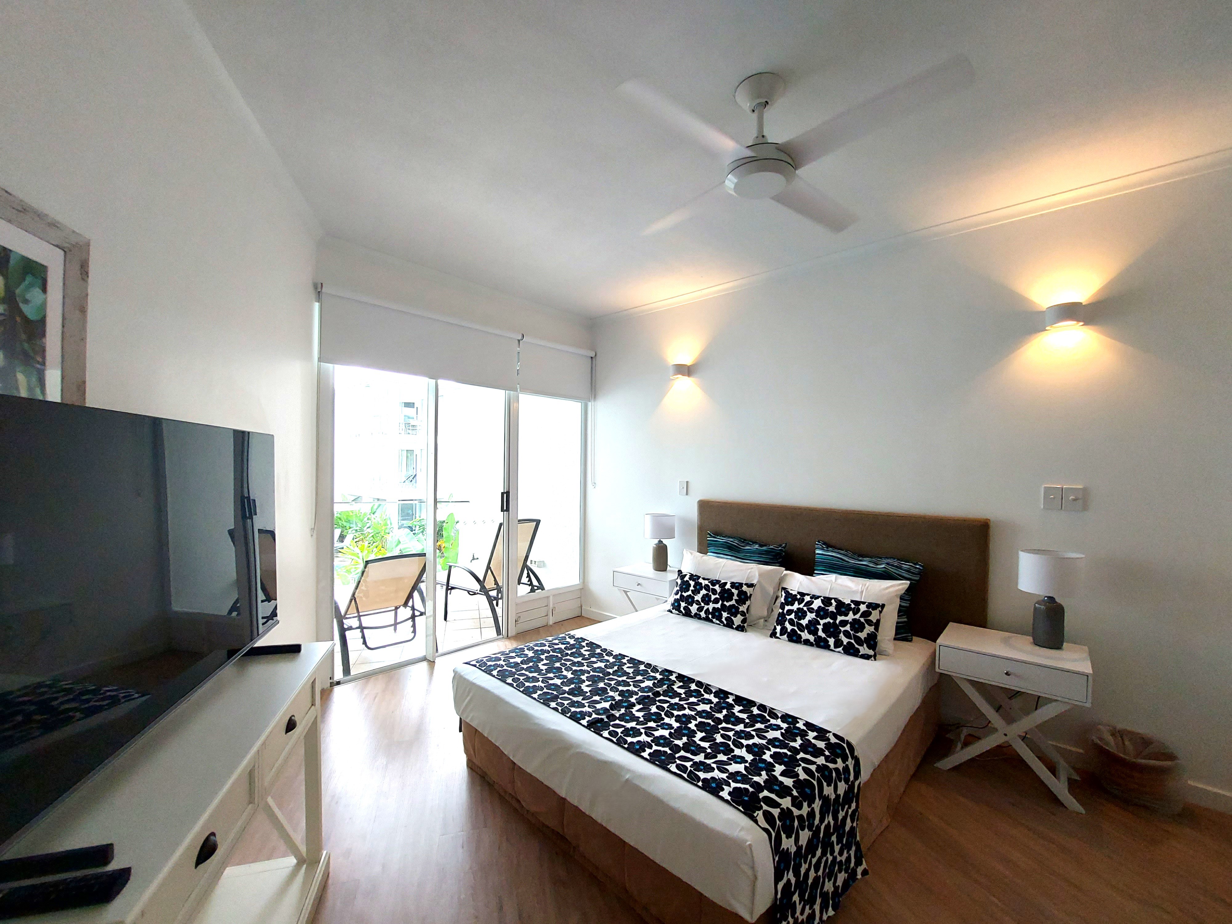 2 Bedroom LUXE Pool View Apartment