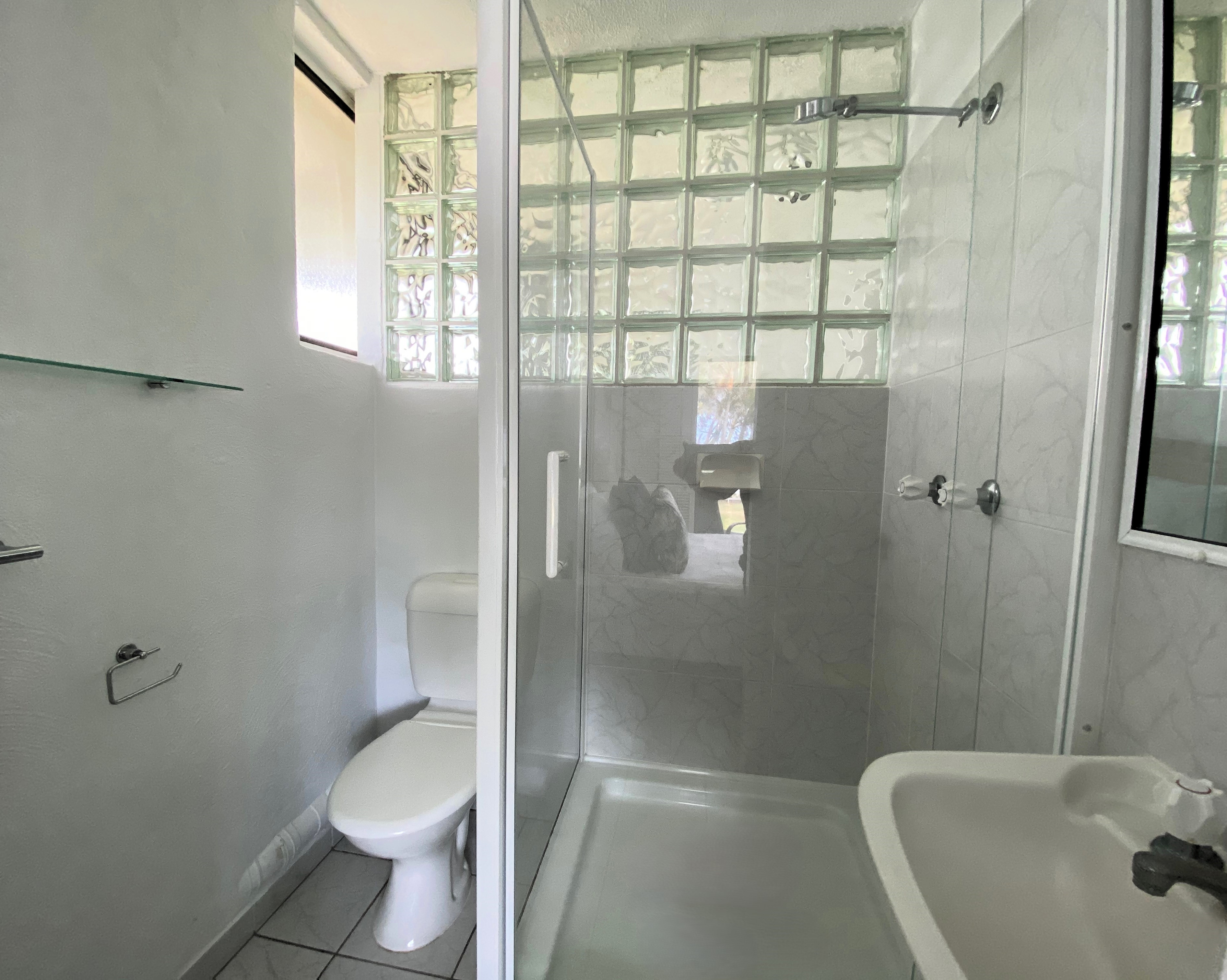 2 Bedroom / 2 Bathroom Beachfront Apartment