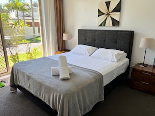 2 Bedroom Pool View with A/c 04