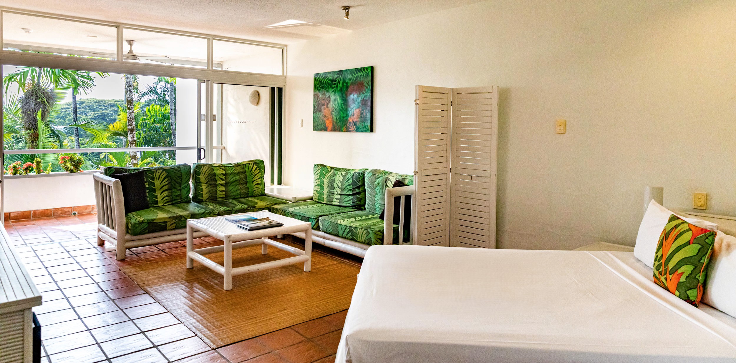 Tropical Studio Apartment