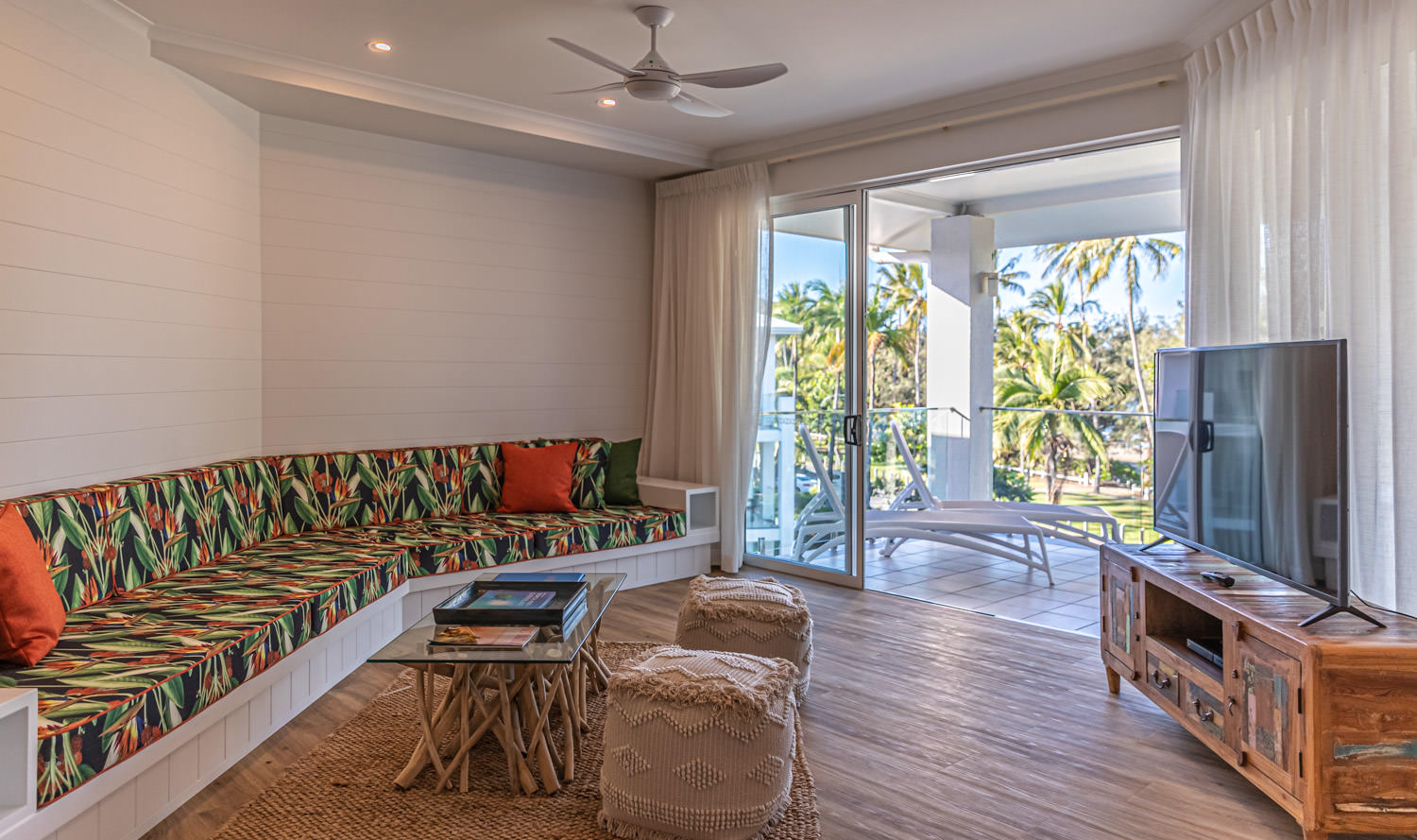 2 Bedroom LUXE Ocean View Apartment