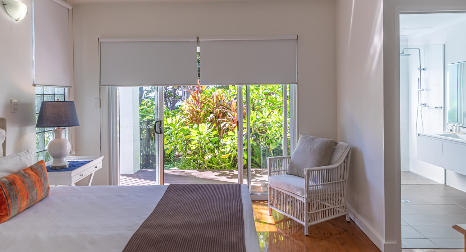 2 Bedroom LUXE Garden Deck Apartment
