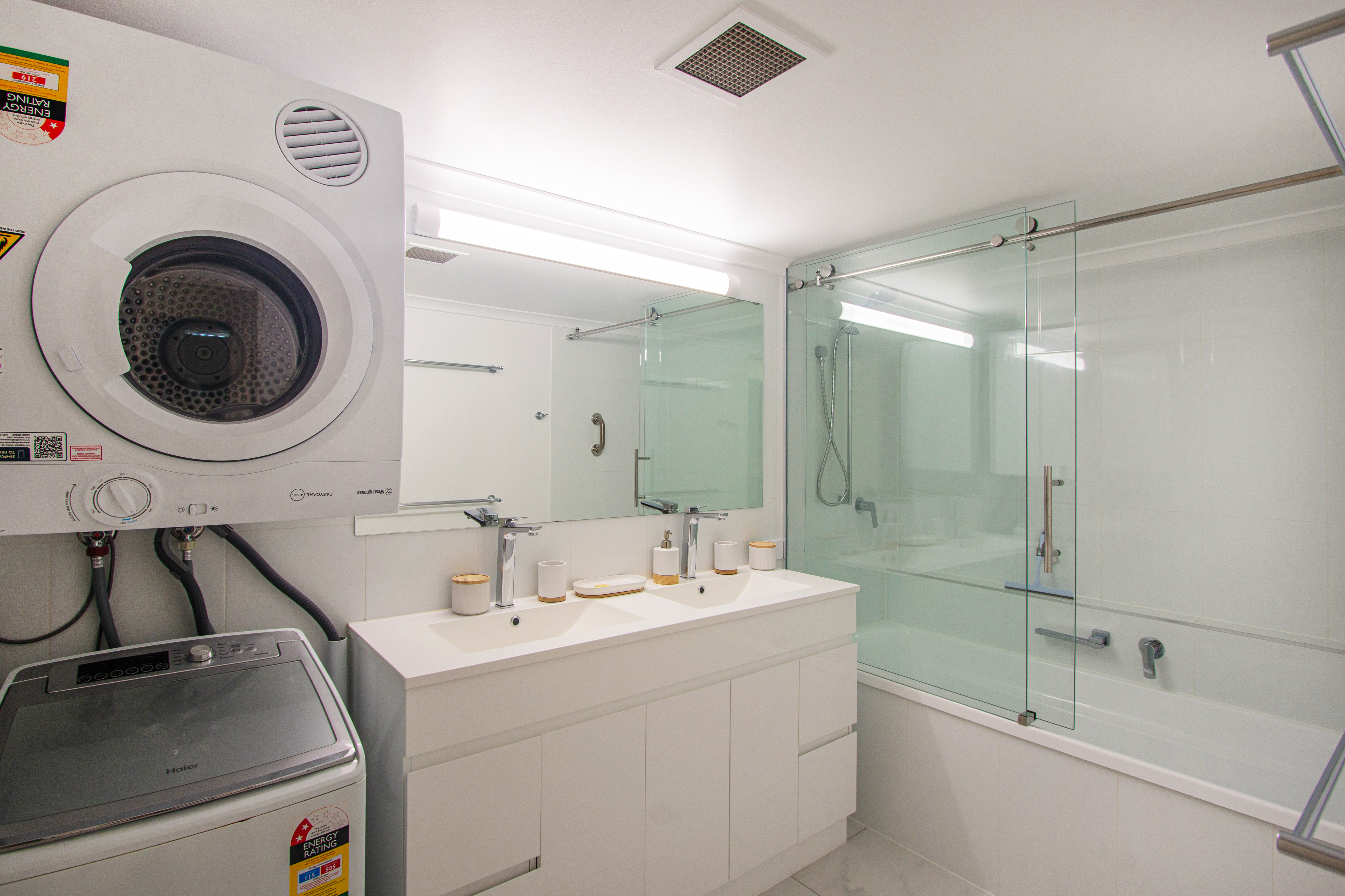 2 Bedroom Pool Park and Ocean View 16