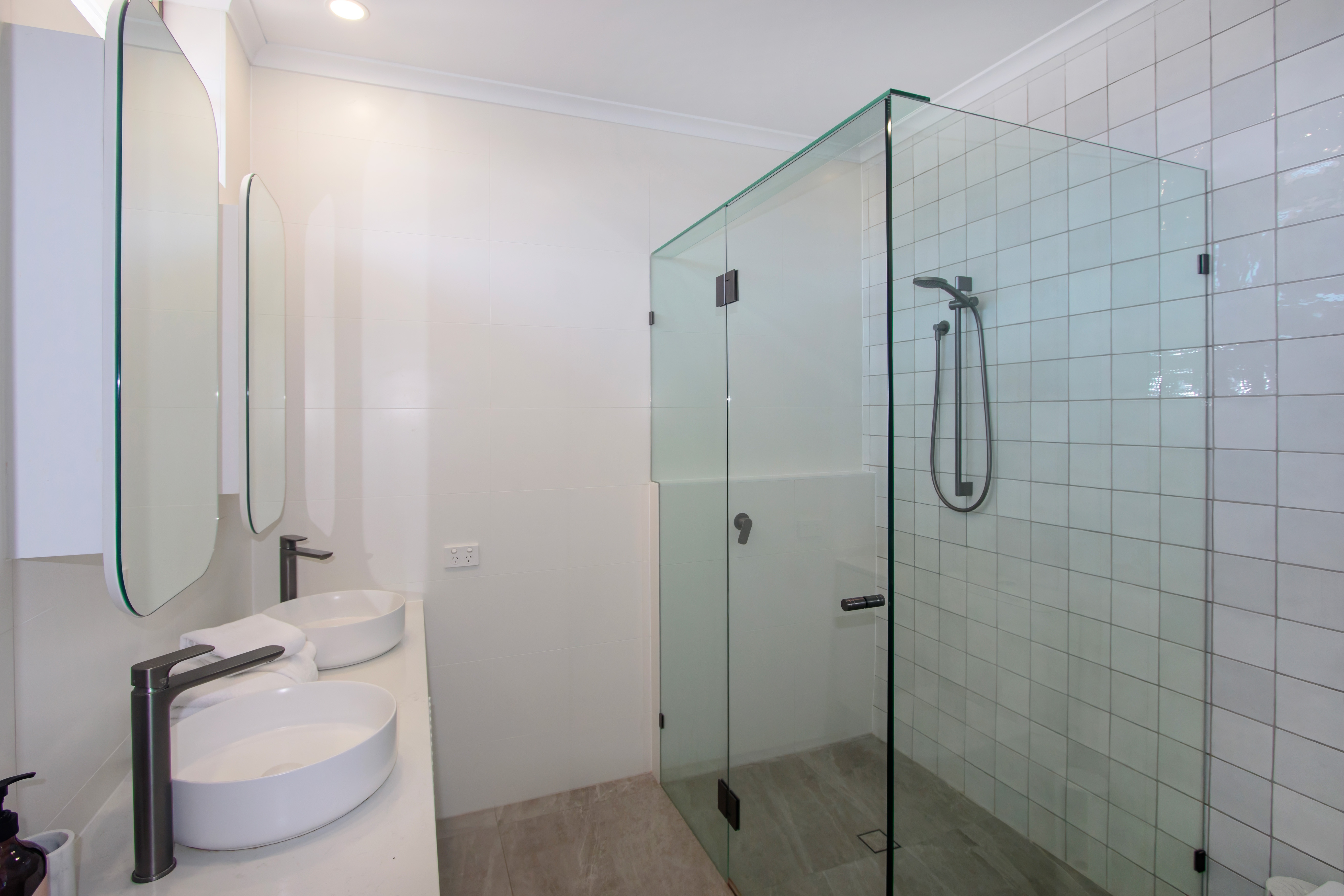 3 Bedroom Penthouse Pool and Ocean View 20