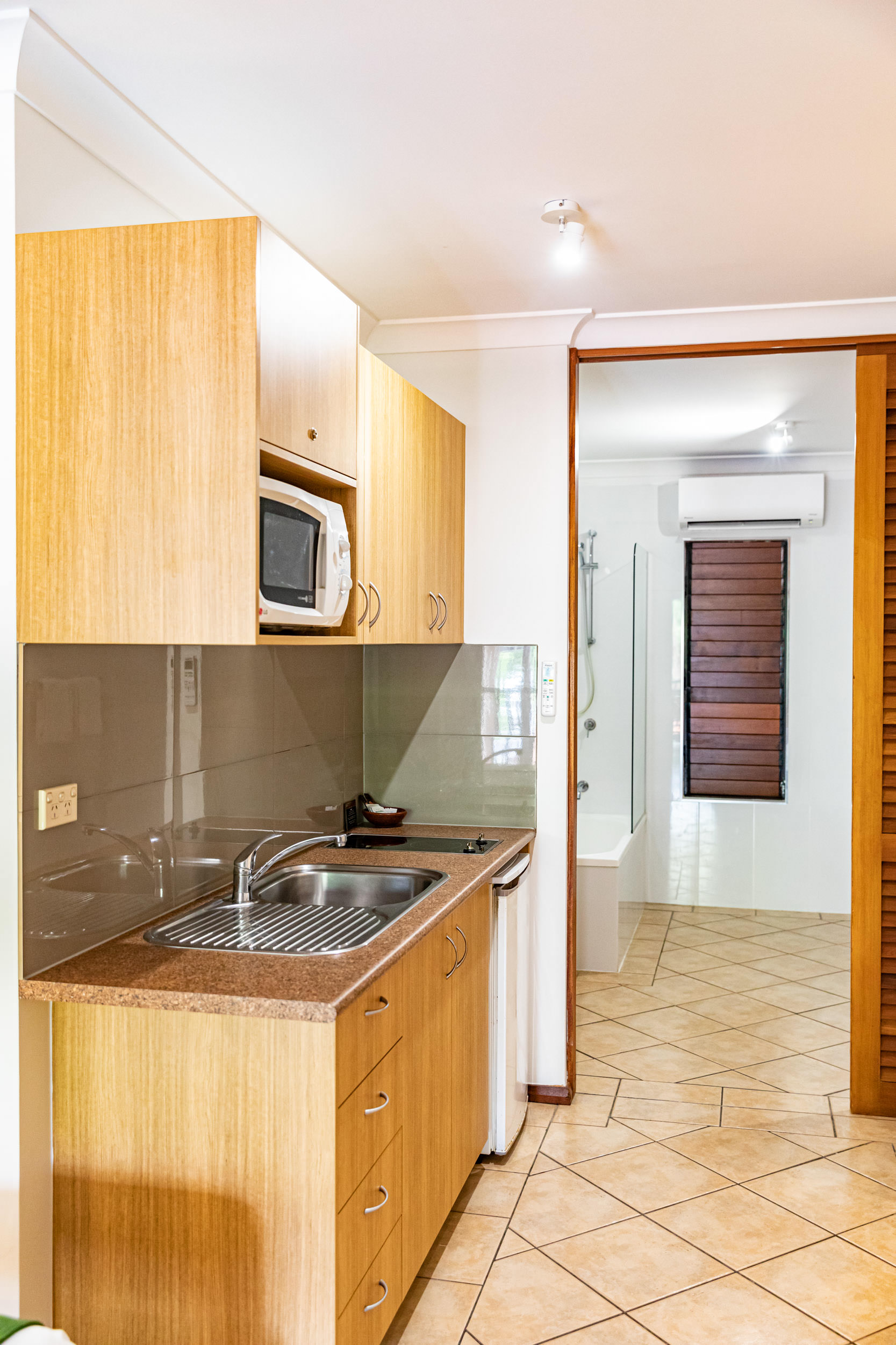 Deluxe King Pool View Studio