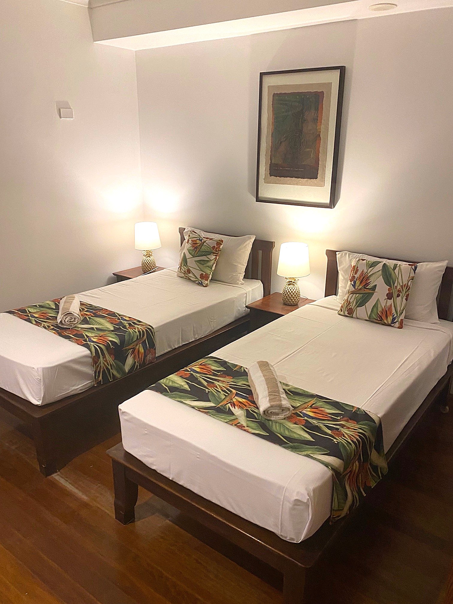 Deluxe King Garden View Apartment 