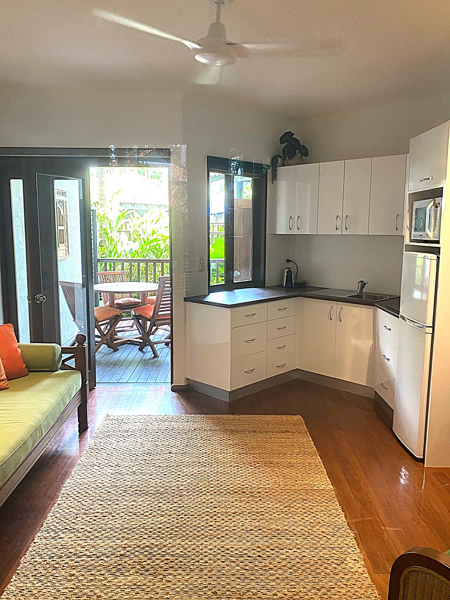 Deluxe King Garden View Apartment 