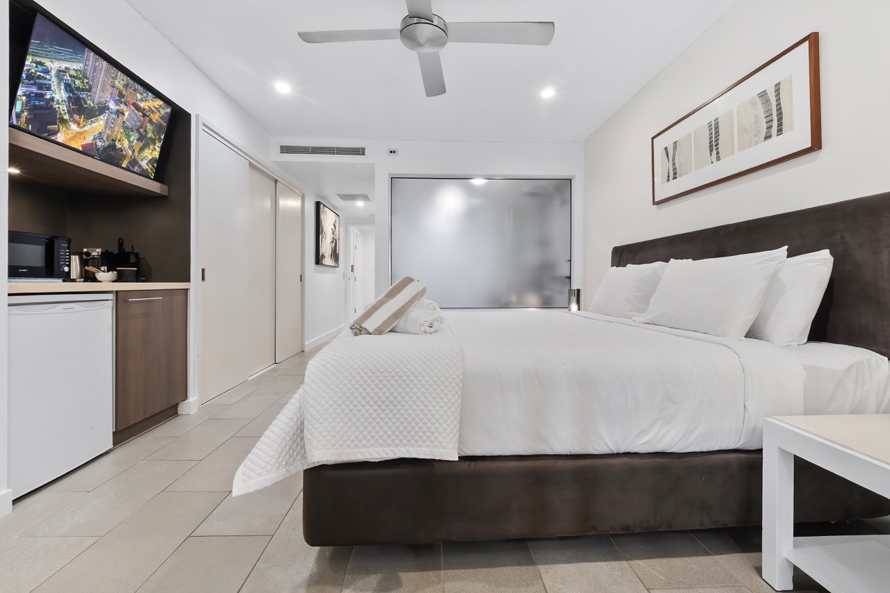 Temple 426/7 - 2 Bedroom rooftop