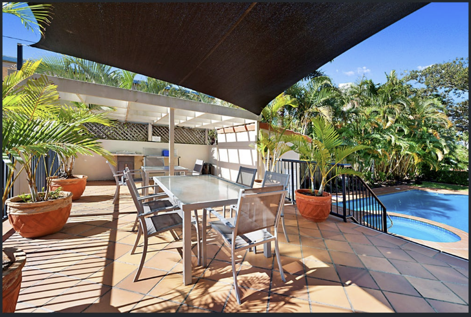 1 Bedroom.12/3 Sunset Blvd Surfers Paradise