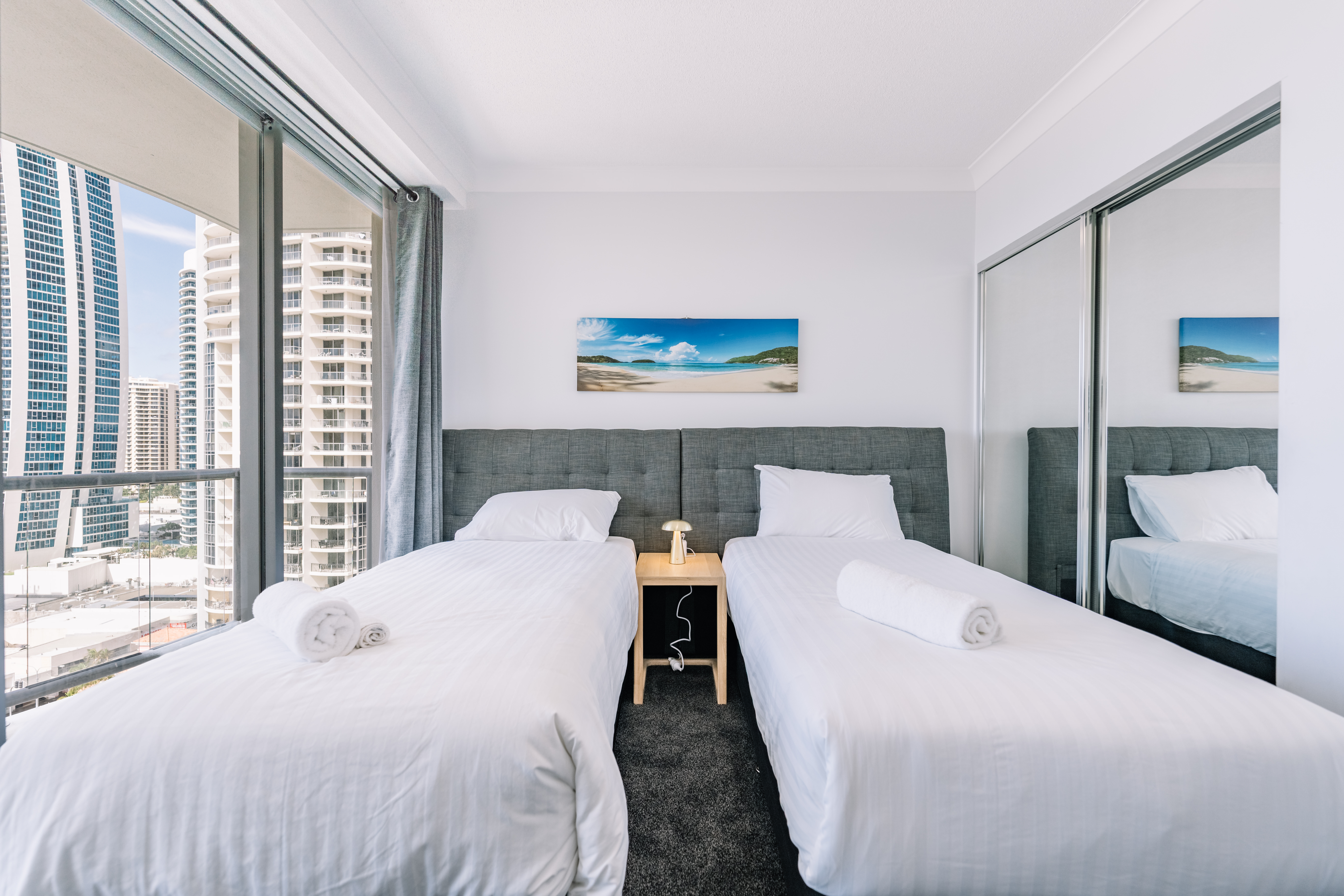 Chevron Tower Ocean View Deluxe 2BR 2B 1C