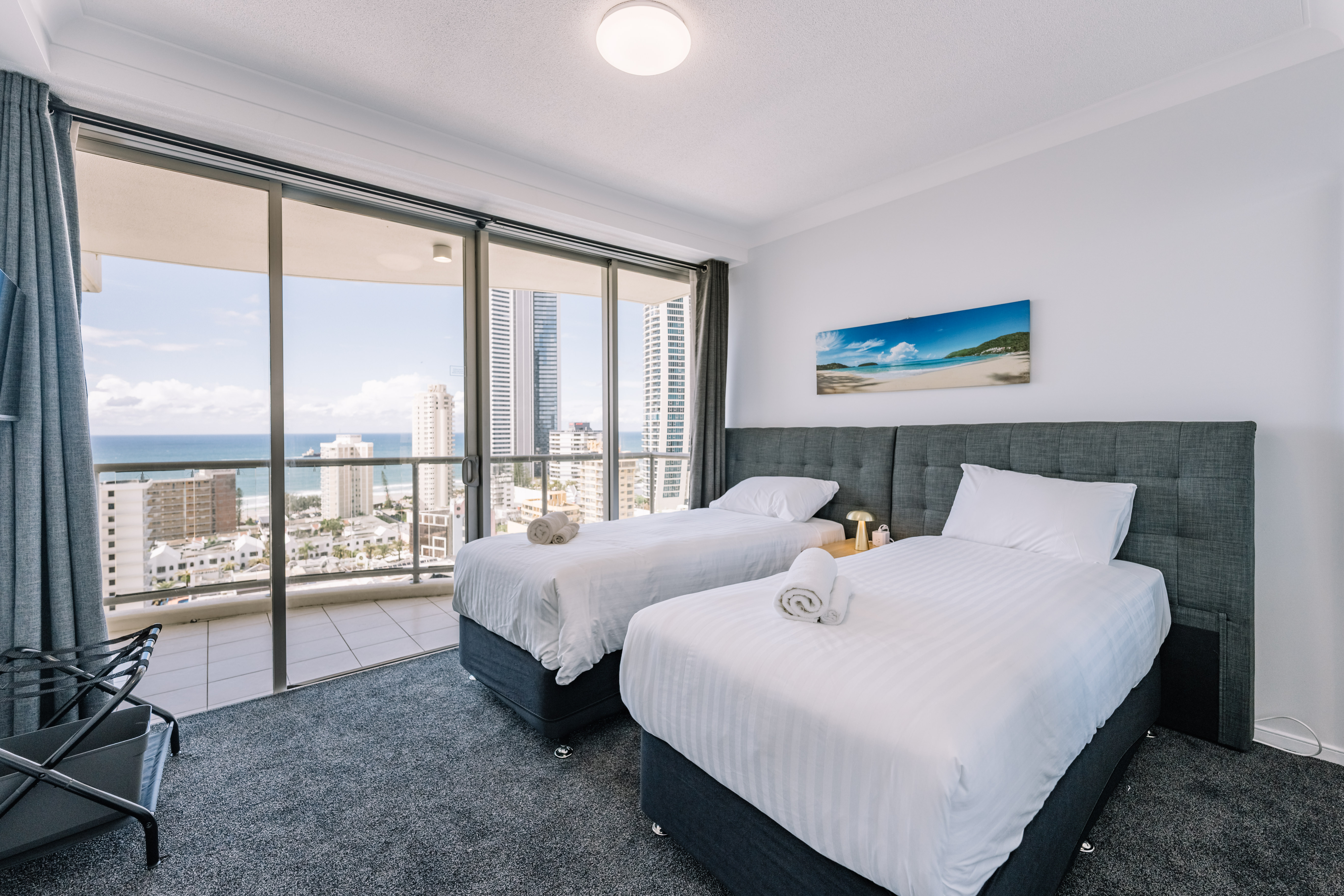 Chevron Tower Ocean View Deluxe 2BR 2B 1C