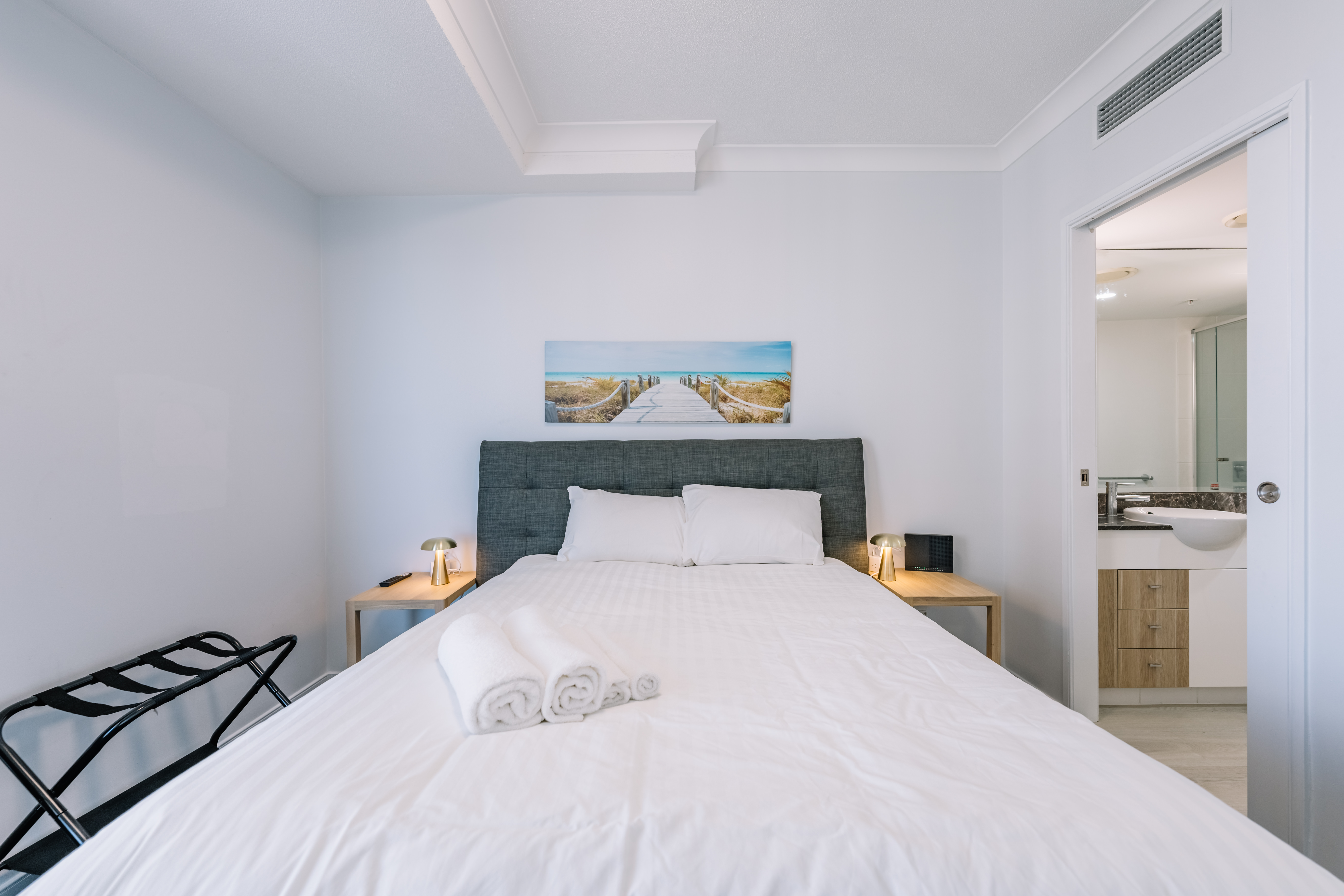 Chevron Tower Ocean View Deluxe 2BR 2B 1C