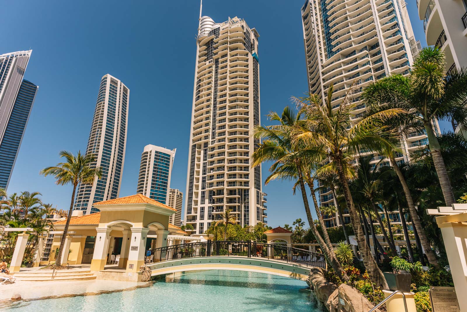 Chevron Tower Ocean View Deluxe 2BR 2B 1C