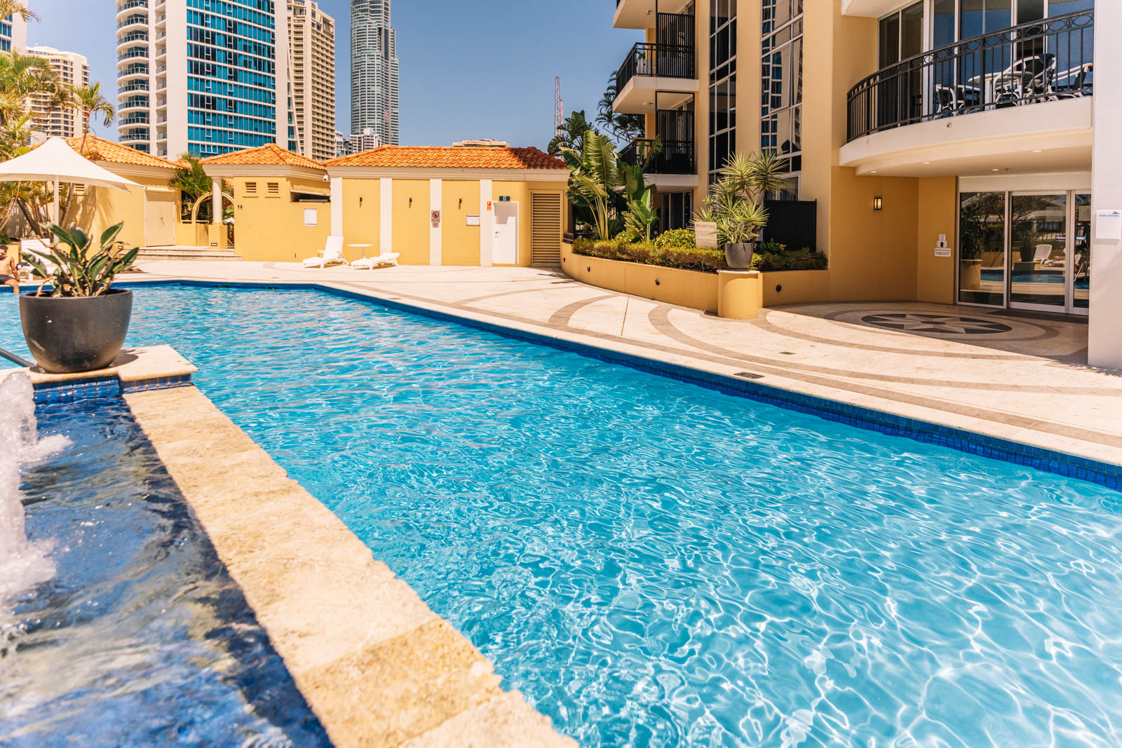 Chevron Tower Ocean View Deluxe 2BR 2B 1C