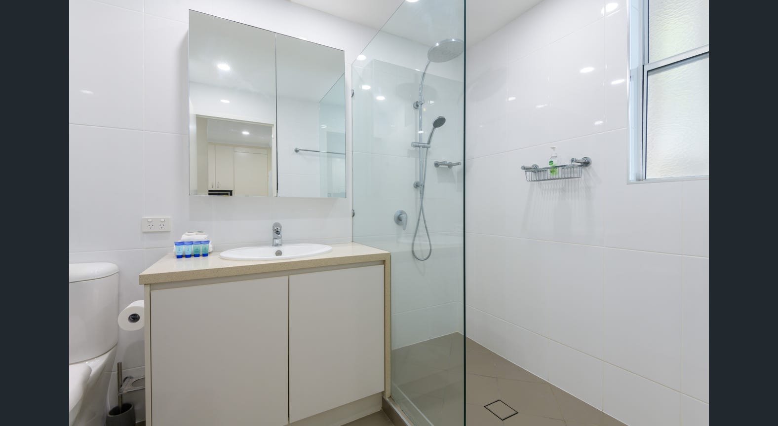 2 Bedroom Ocean View Apartment