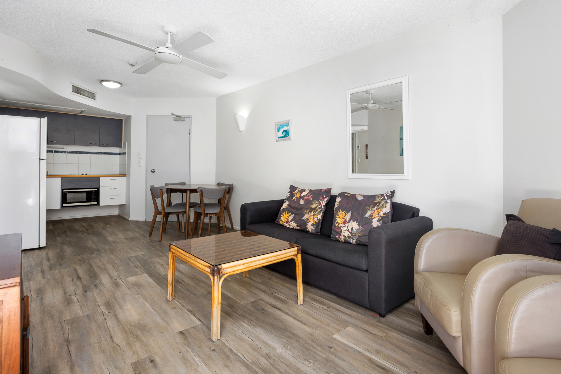 1 Bedroom Apartment