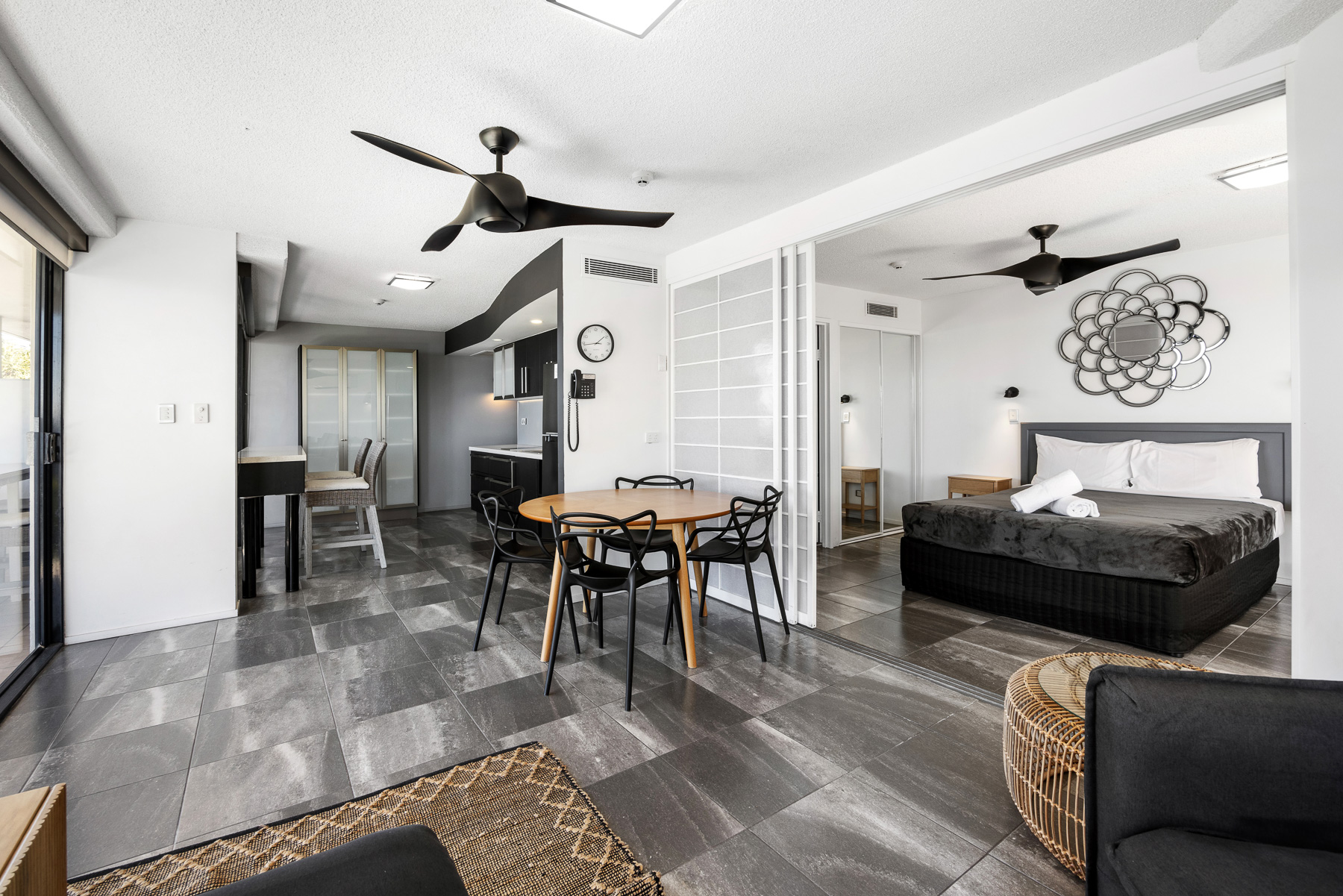 2 Bedroom Apartment Beachfront