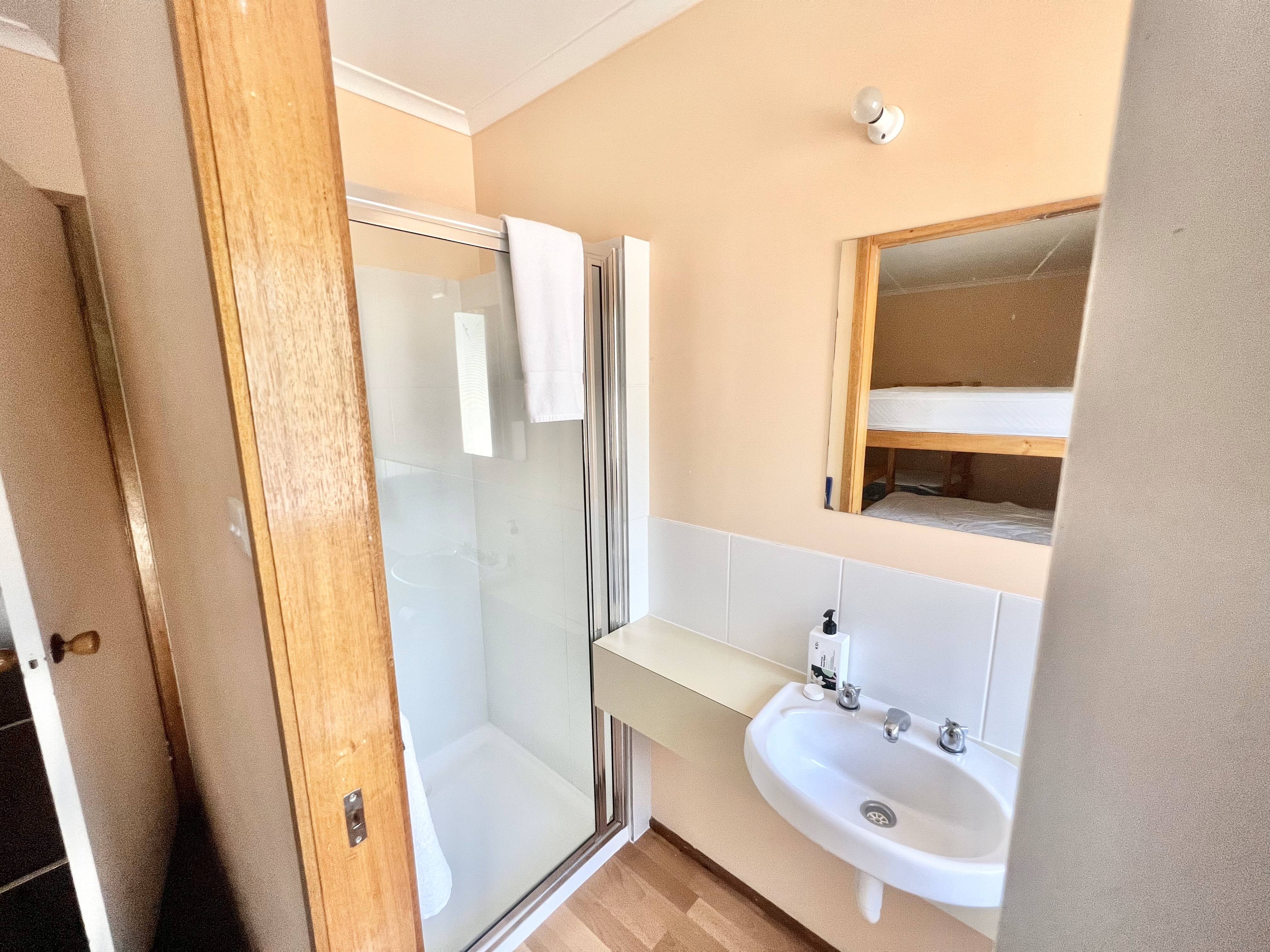 Albaski Lodge Room 1