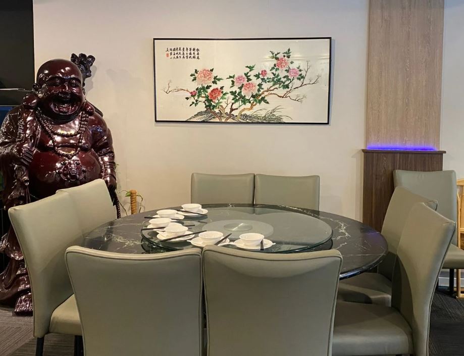 Jade Palace Restaurant