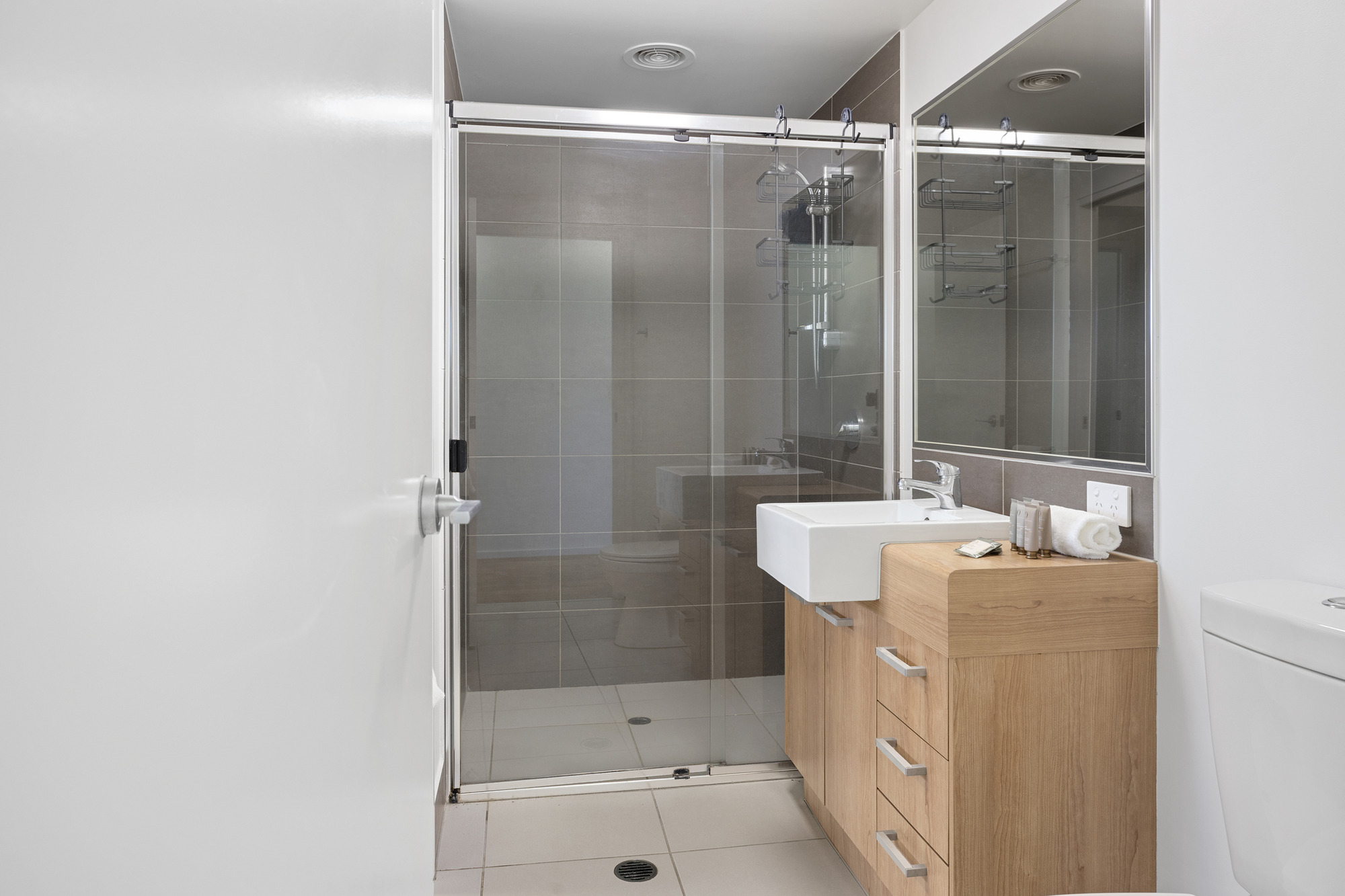 One Bedroom Apartment
